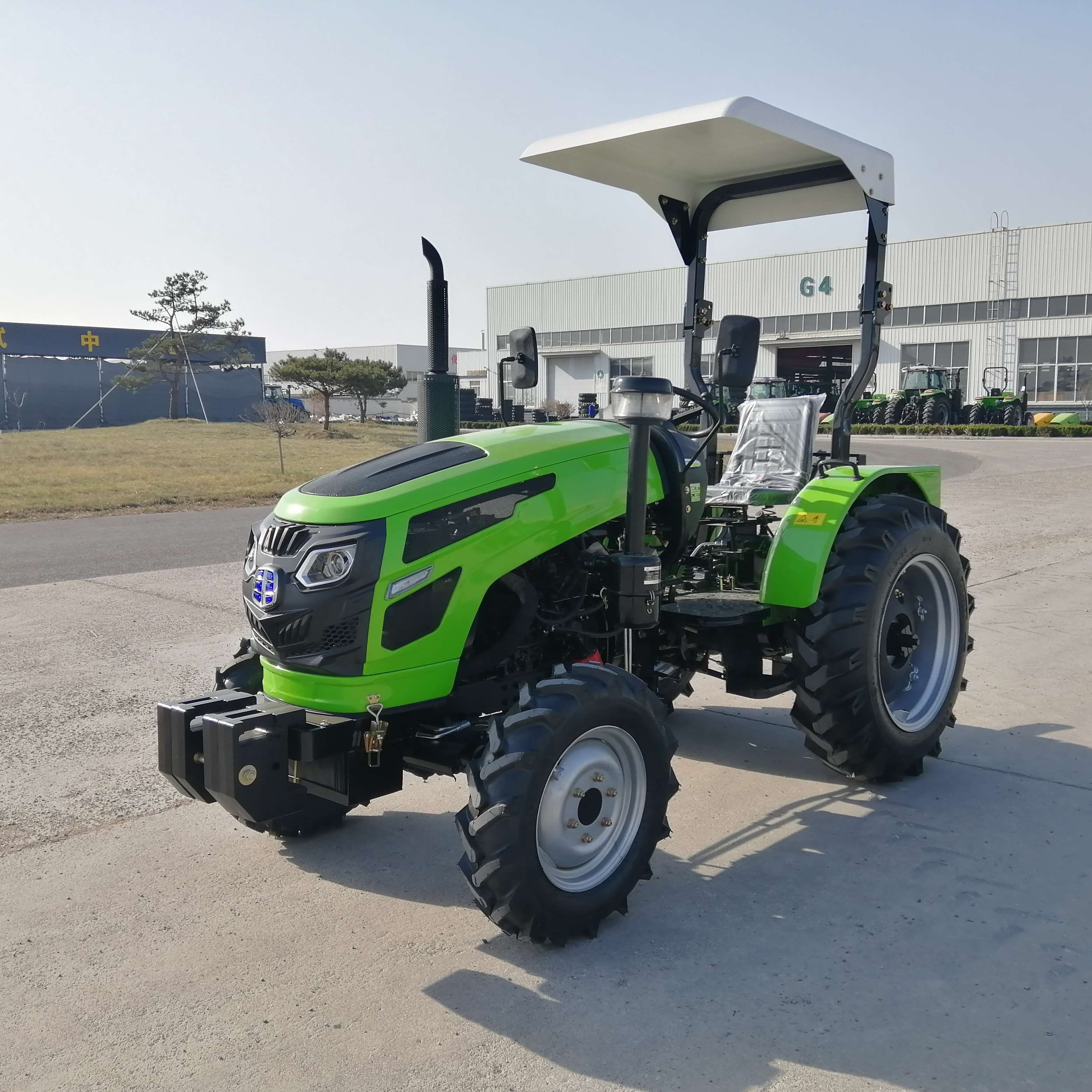 Lingke New Agricultural Tractor Four Wheel 4WD New Chinese Farm 50HP Beautiful Tractors for Sale