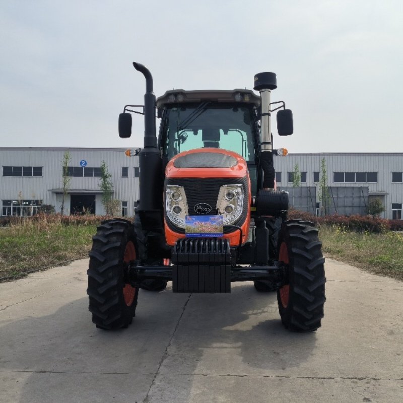 YTO Engine 4WD 4*4 140hp Farm Diesel Tractor Wheel Tractor Gear Drive Rated Options