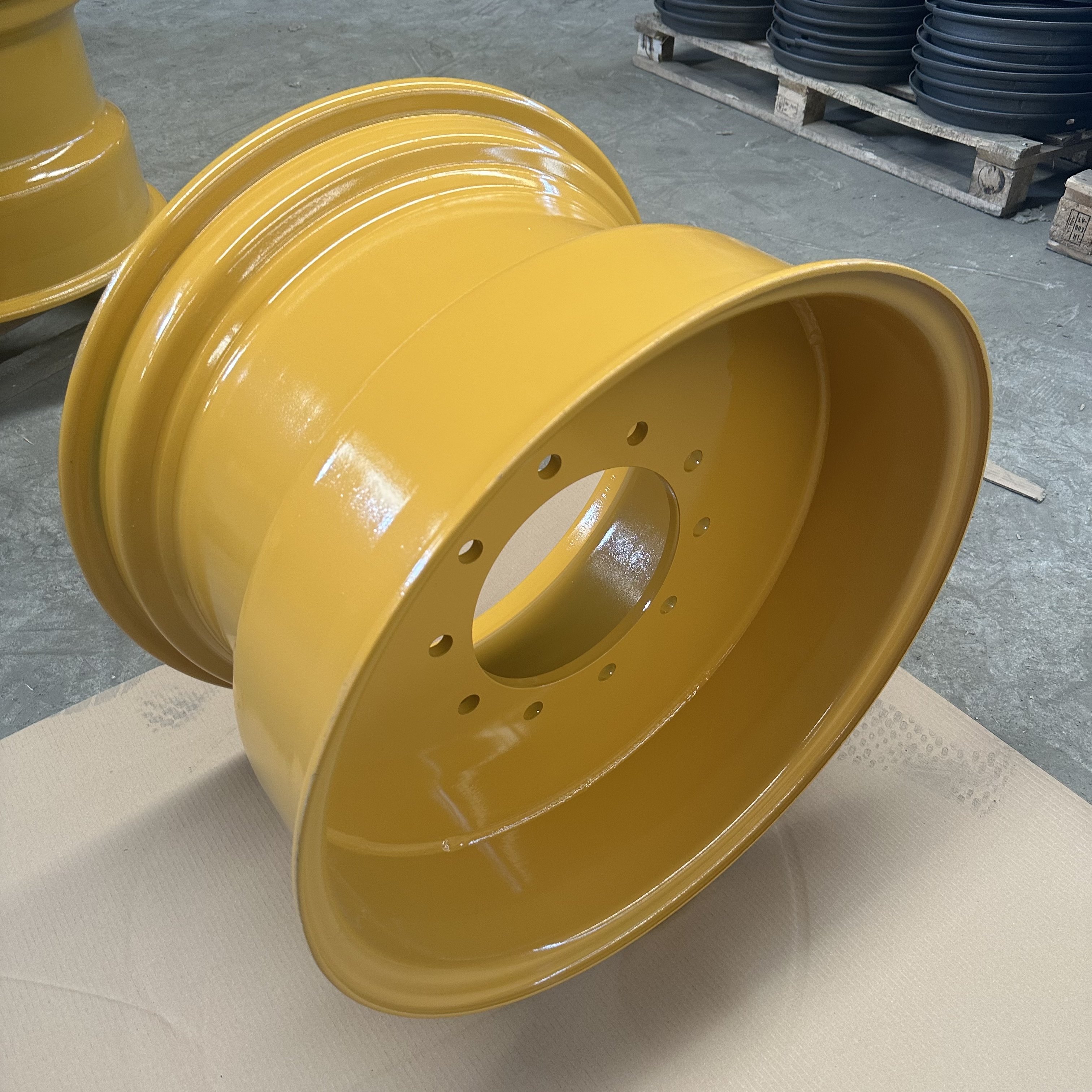 Customized Wheels 16x24 Inch Agriculture Steel Wheel Rim for 500/70R24 18.4-24 Tires