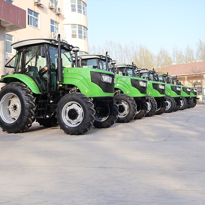 China YTO Engine Agriculture 100 HP Four Wheel Tractor QLN-1004 Agricultural Farm Tractor Machine With Front Loader in Peru