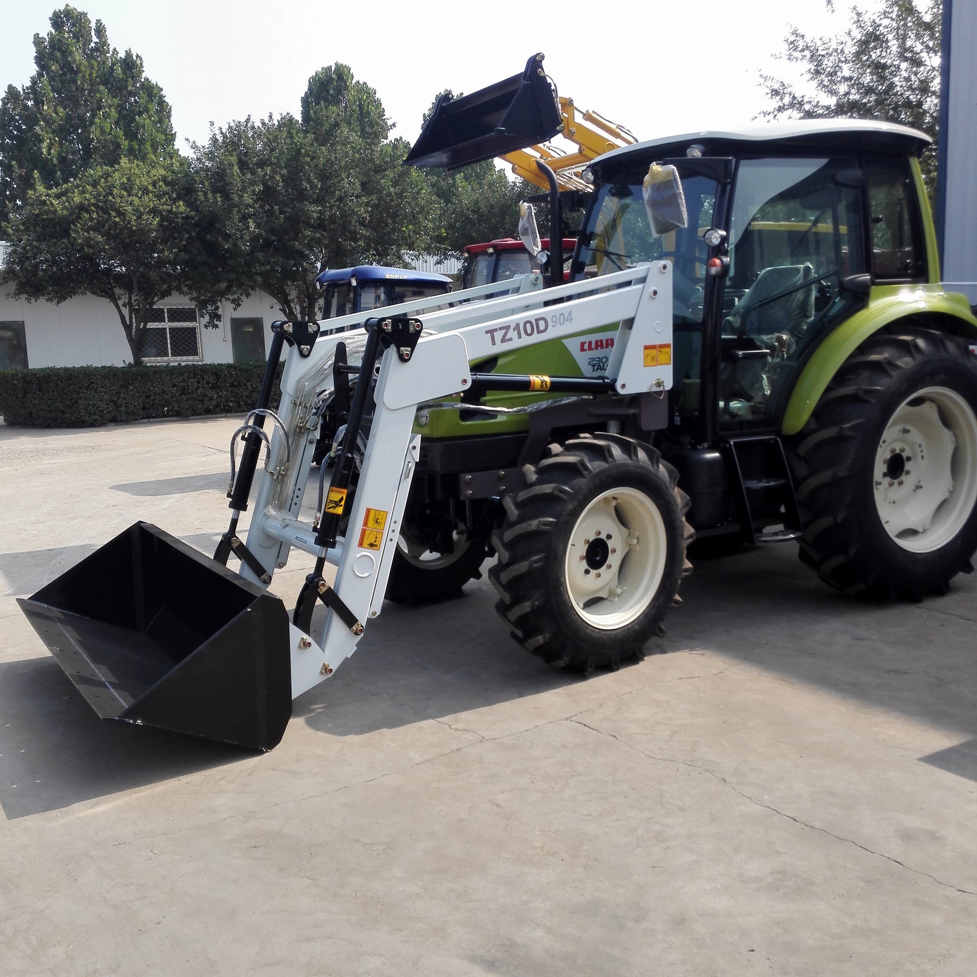 CE Certificate 4WD Farm Tractor with Front End Loader Agriculture Equipment