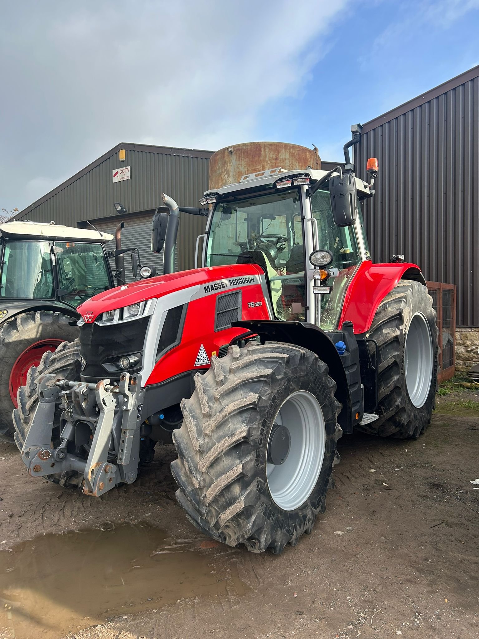 Original Massey Ferguson MF 290 MF 385 MF 390 4X4 Tractor Agricultural Machinery Massey Ferguson Tractor Farm Tractors for Sale