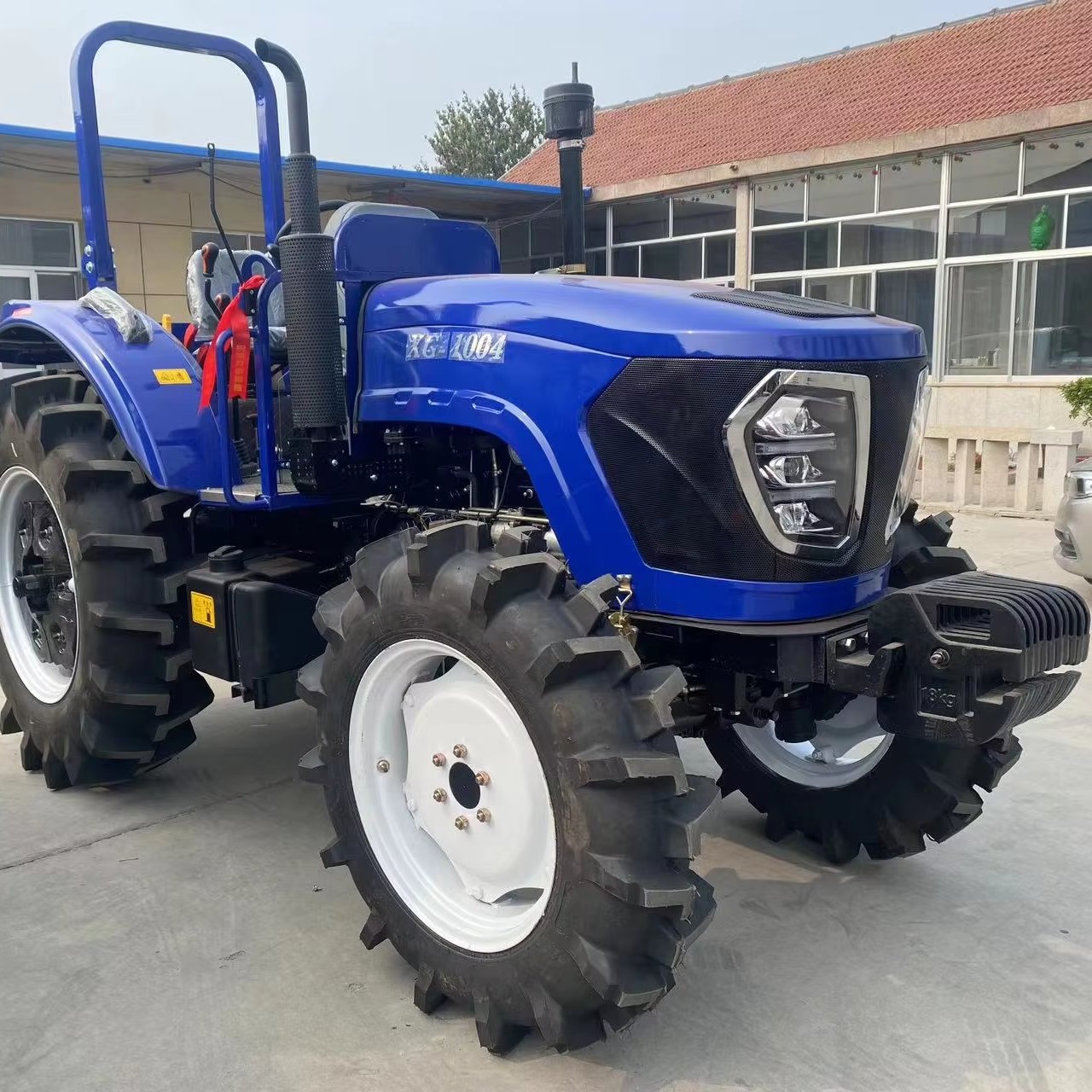 CHINA 100hp 4wd 4x4 Traktor 1004 Farm Tractors with Heated Cabin Front Loader for Agriculture