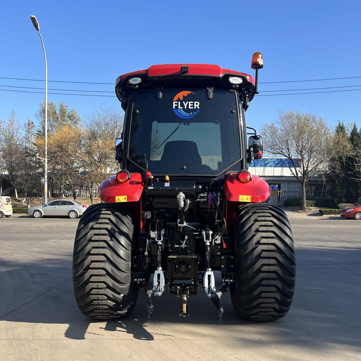 China Factory Machine Buy Tractor FLYERAGRO Agricultural Machinery Farm Tractor with Cabin for sale