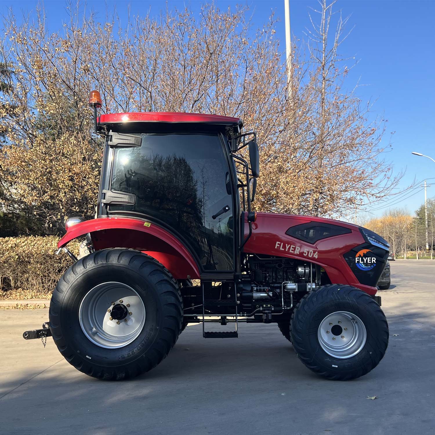 China Factory Machine Buy Tractor FLYERAGRO Agricultural Machinery Farm Tractor with Cabin for sale