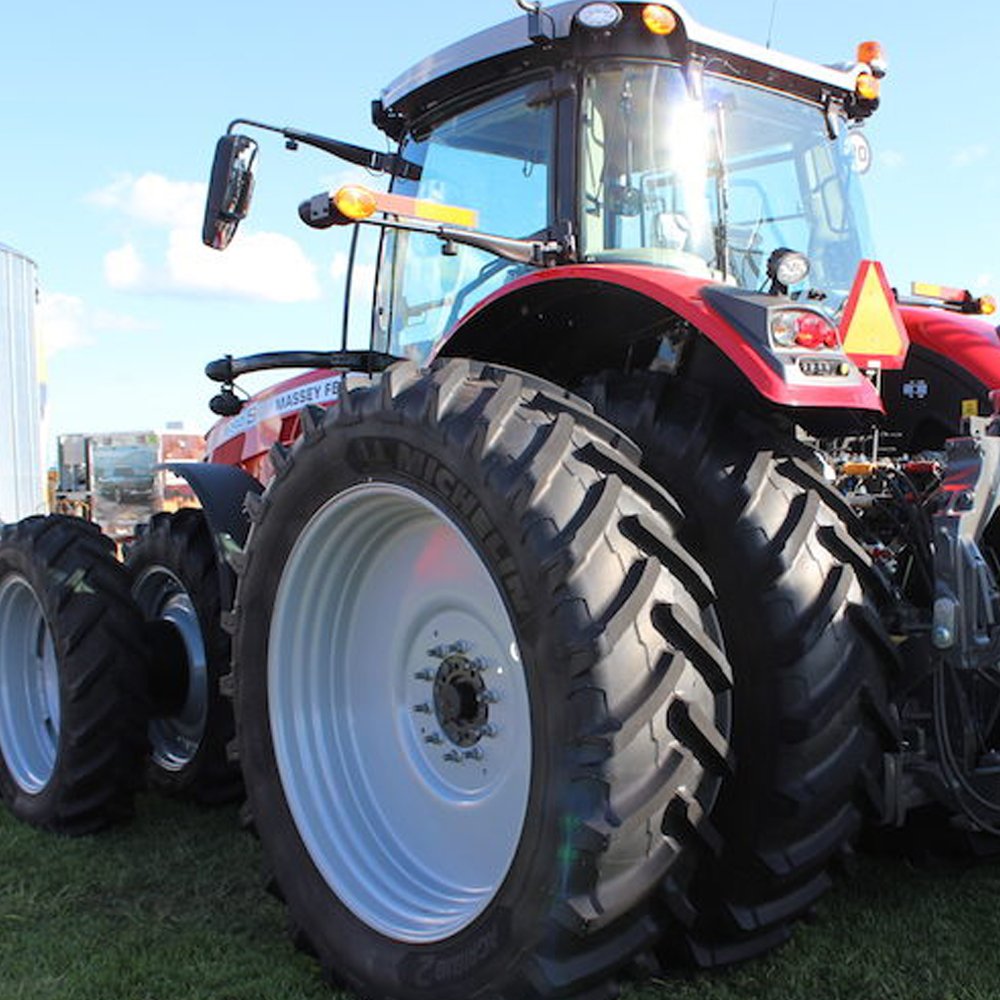 Factory Agriculture Tyre Farm Tires for Tractor R1 Pattern Rubber Tyre 16.9-28 16.9-30 16.9-34 16.9-38 18.4-34 18.4-30 18.4-38
