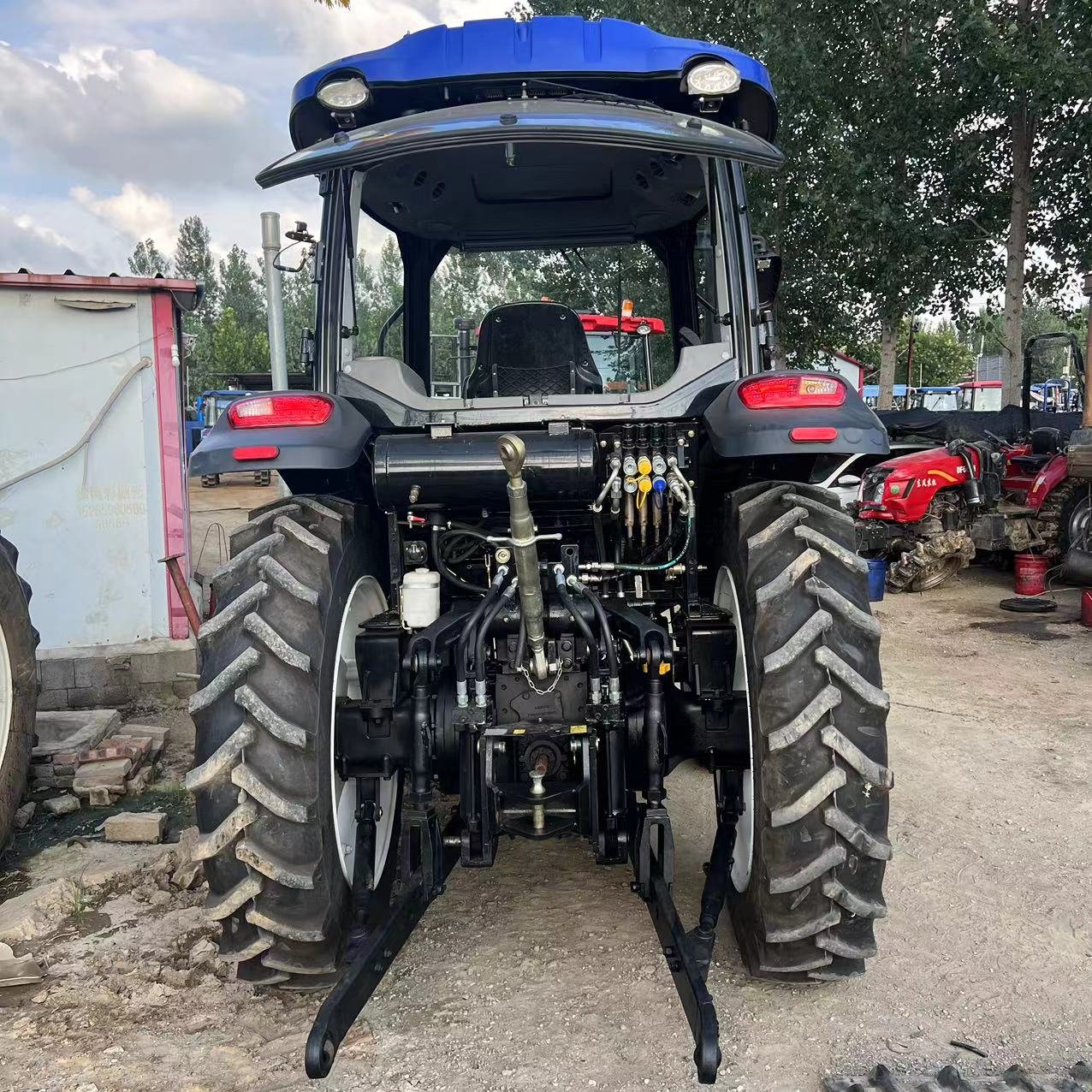 Used Lovol 1204P Fast Operating Speed Multifunctional 120HP 4wd Diesel Lovol Tractor Agricultural Machinery
