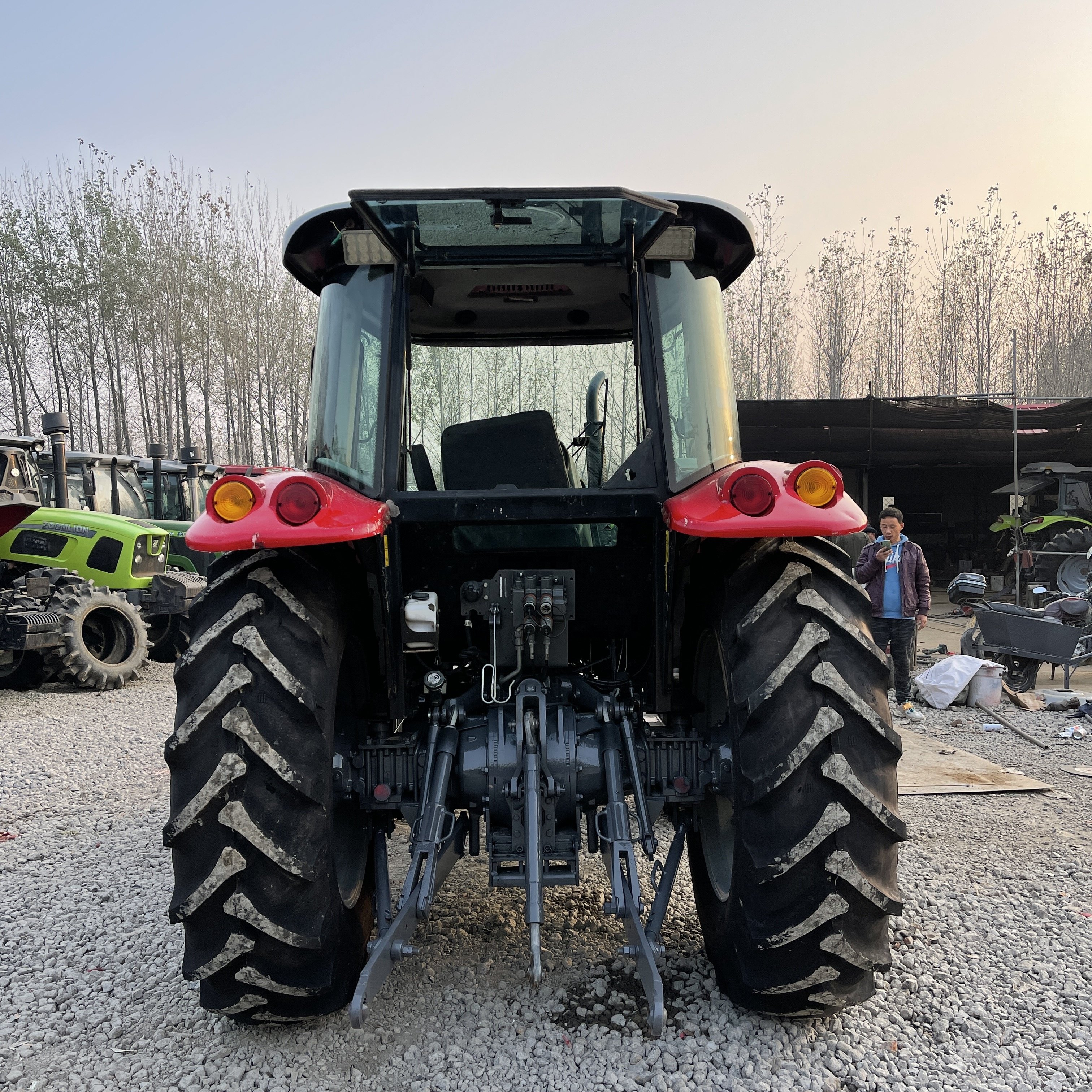 Cheap 120HP 4x4 Farm Tractor MF MASSEY