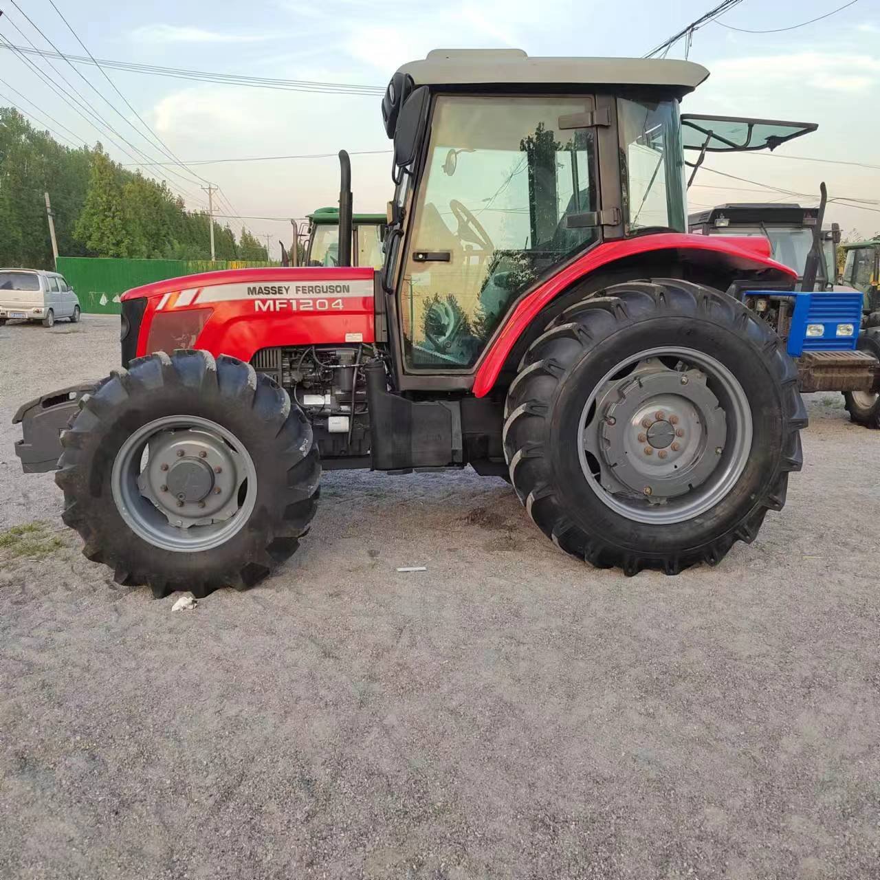 Cheap 120HP 4x4 Farm Tractor MF MASSEY