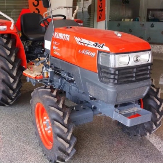Agricultural Machinery 4 Wheels Used Kubota Tractor Machine Agriculture 4WD Used Kubota Tractor for Sale