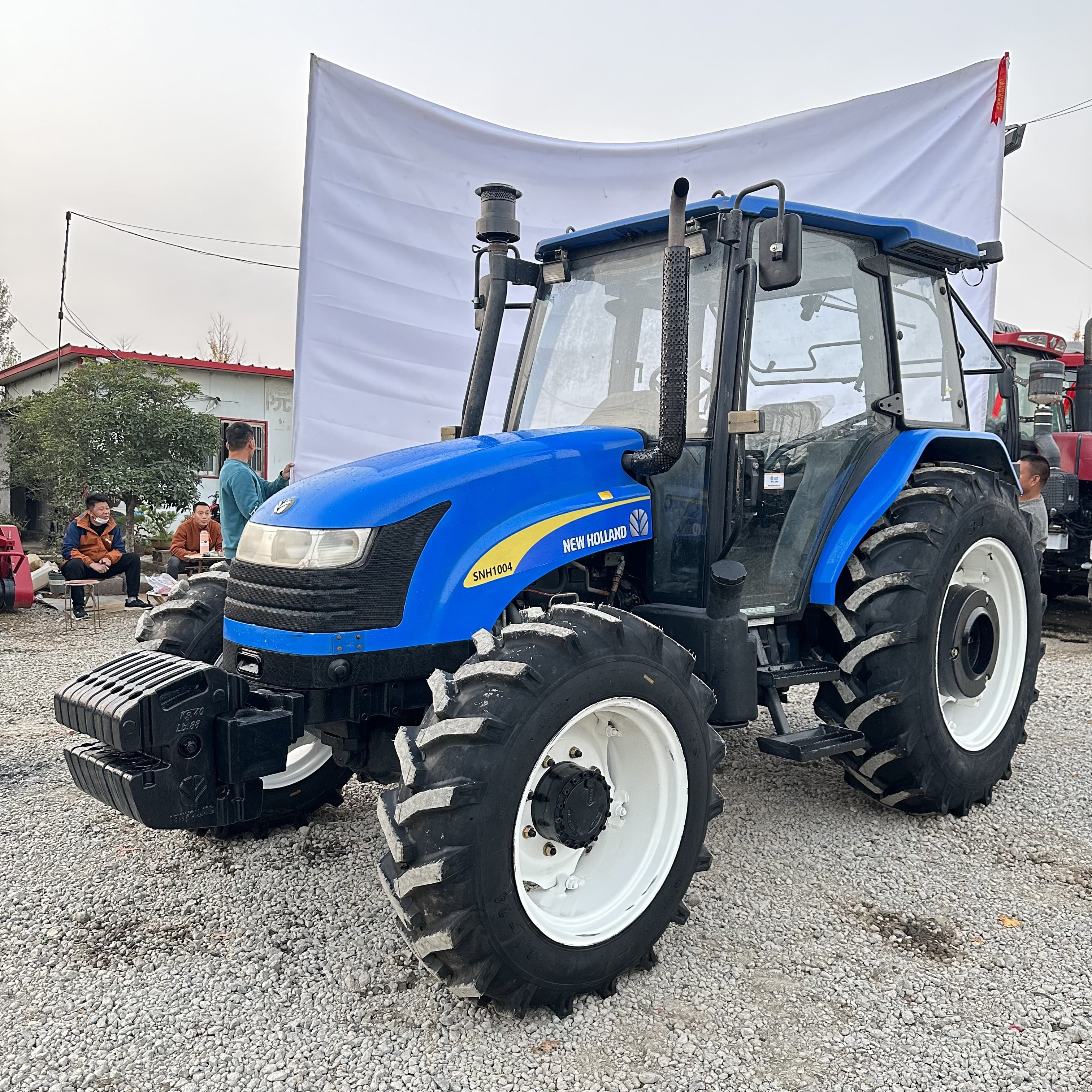 Deutz Engine and 100HP Used Tractors New Holland Tractor for Agriculture