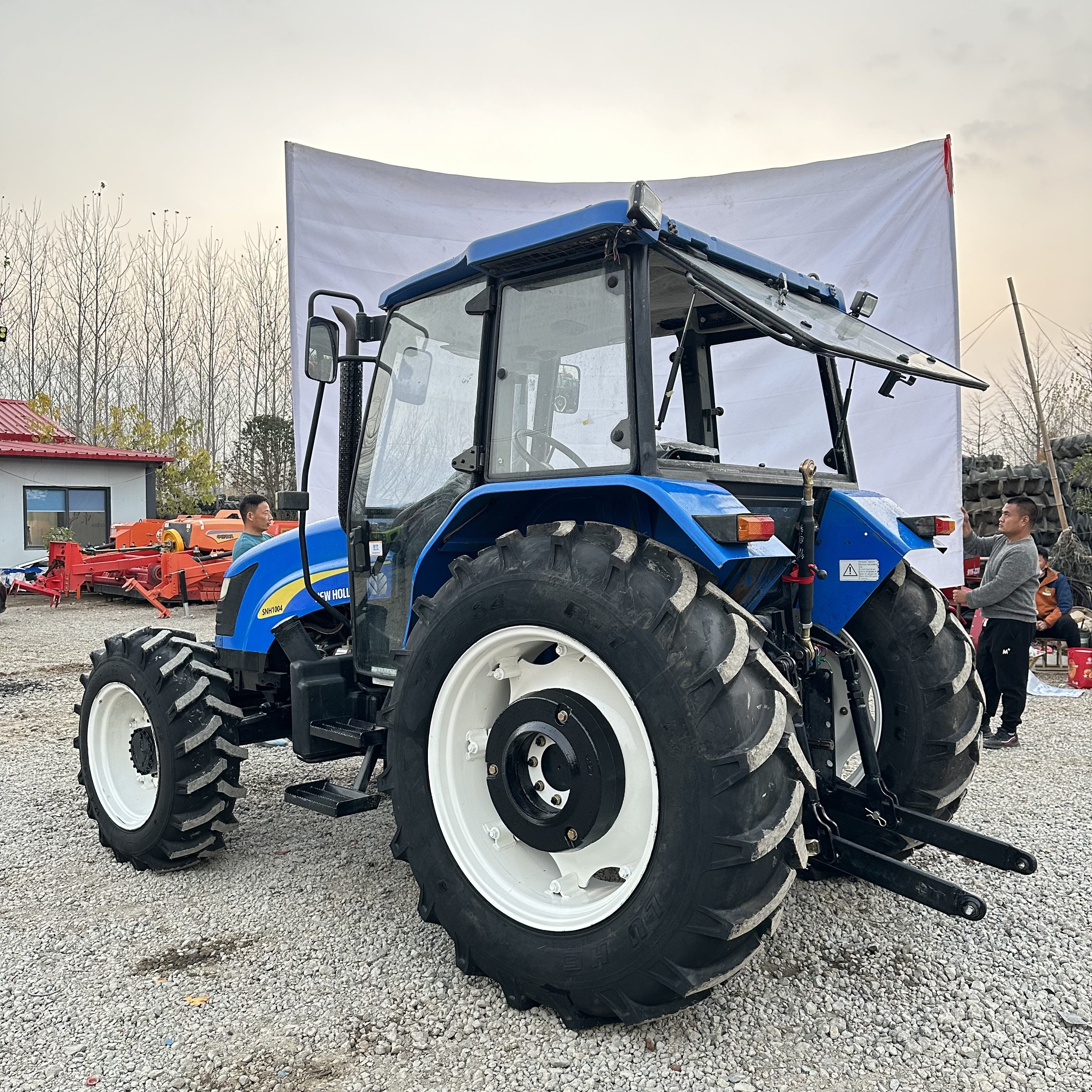 Deutz Engine and 100HP Used Tractors New Holland Tractor for Agriculture