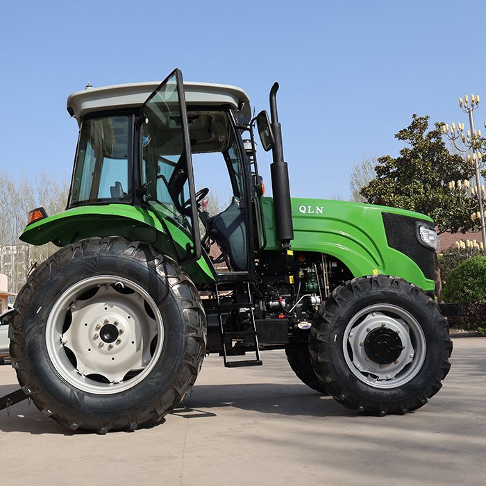 Hot Sale Wheeled Tractor 120HP Farming Tractor Heavy Duty 4WD 120HP 4X4 Agricultural Tractor With Loader and Backhoe in Peru