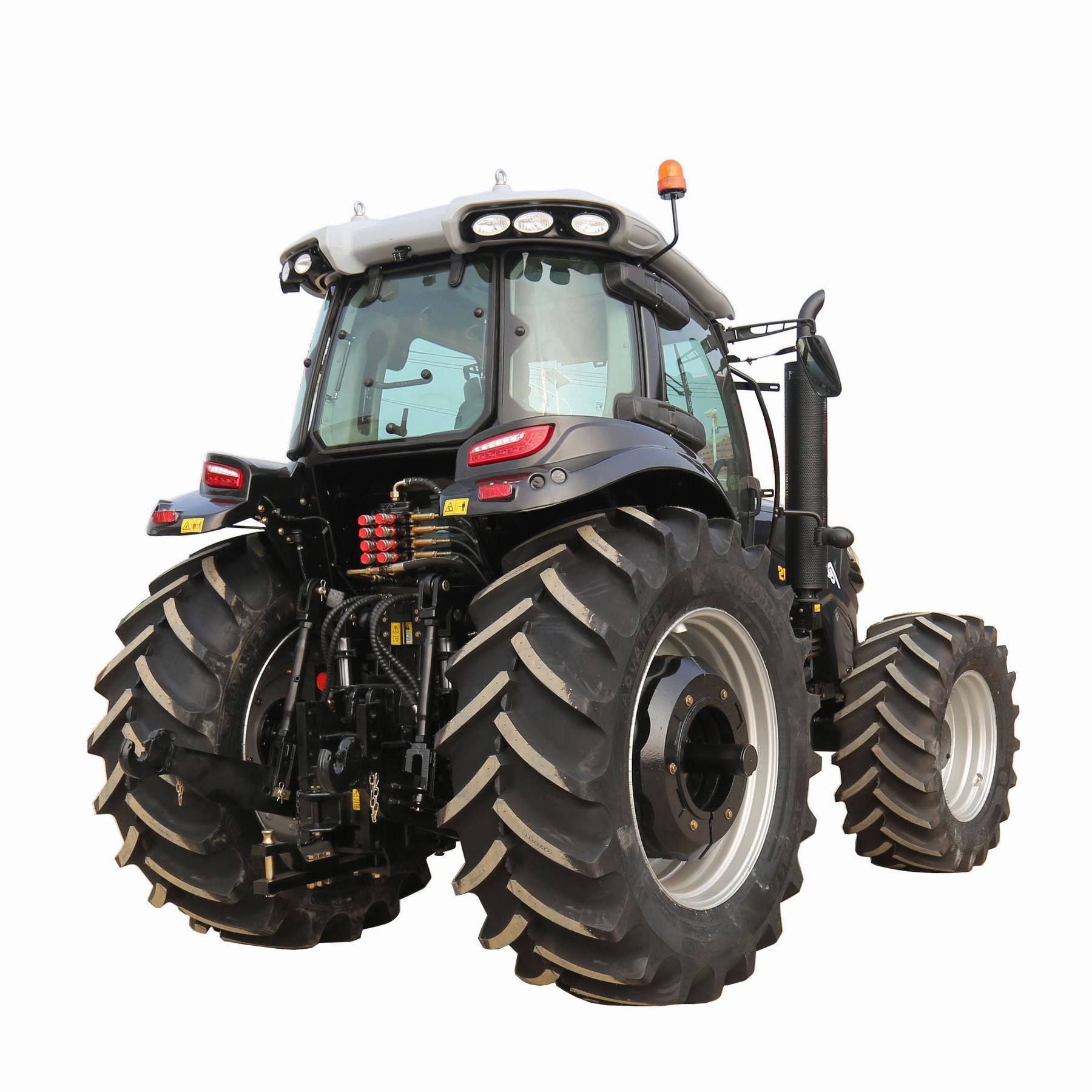 China Cheap Big Heavy 240hp 260hp 300hp Agriculture Tractors Machine with Powerful Trailer 260 300 hp Farm Tractor in Russia