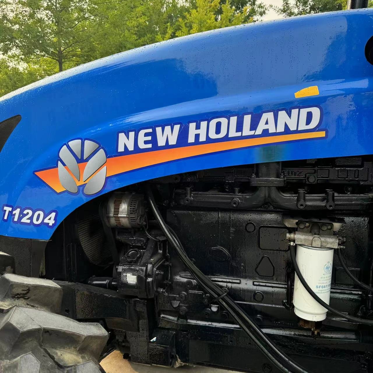 Used New Holland Tractor 4X4wd 120hp Second Hand newholland 1204 with Cab Farming Equipment Agricultural Machine for Hot Sale