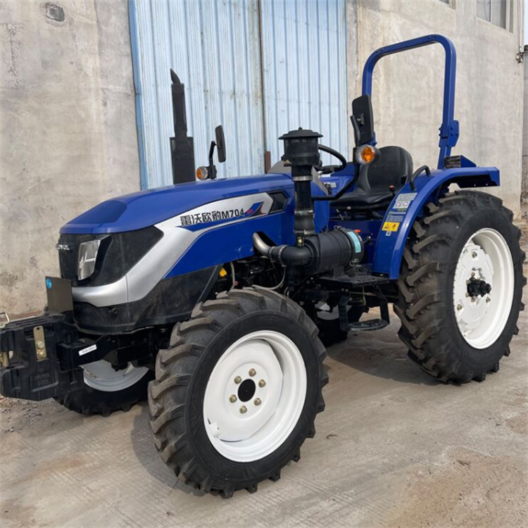 Lovol 704 Agricultural Plowing Field Four-wheel Drive Tractor 70 Horsepower Dual-purpose Plowing and Trenching Machine