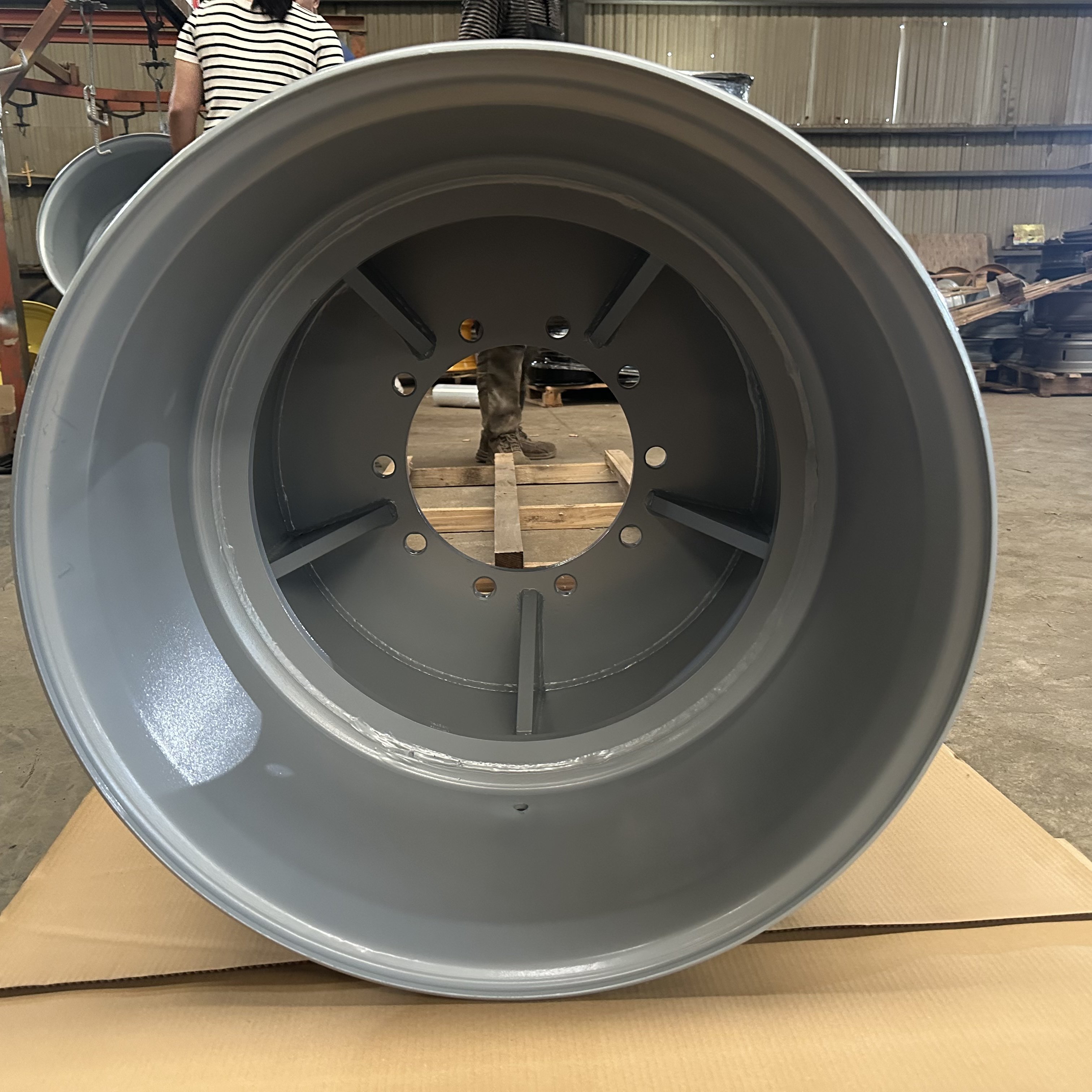 Steel Wheels Rims 28x26.5 Inch Forestry Machinery Agricultural Wheel Rim for 30.5-26.5 Tyres