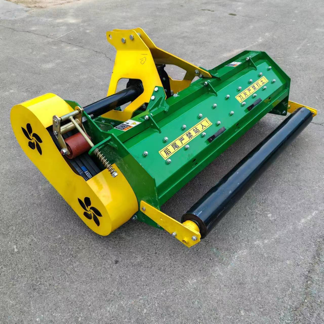 High Efficiency 4x4 Diesel Agriculture Tractor for Farming 4WD Wheel and Essential Engine & Gearbox Components