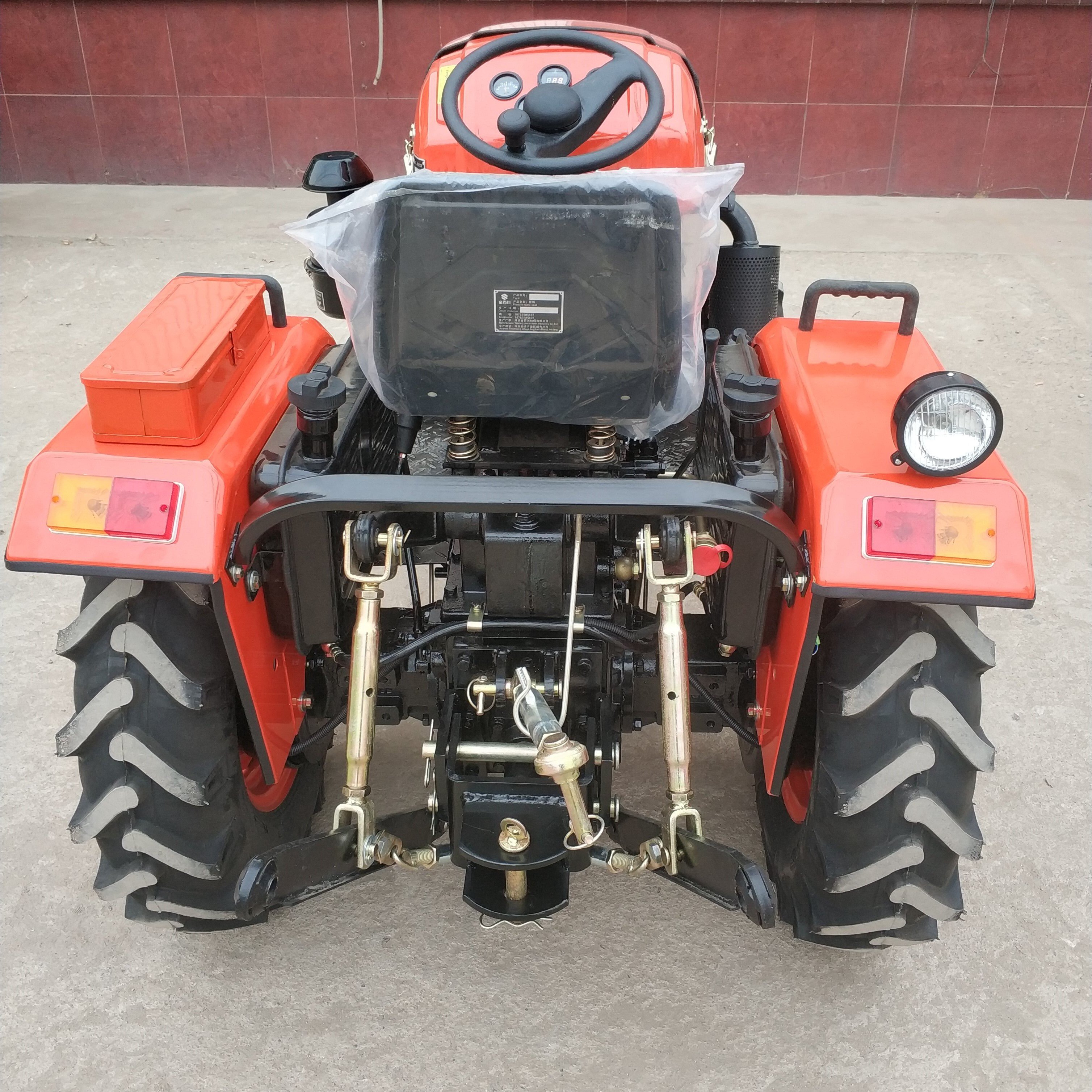 25hp Mini Farm Tractor Chinese Agricultural 4WD Greenhouse king Tractor for Farm Working