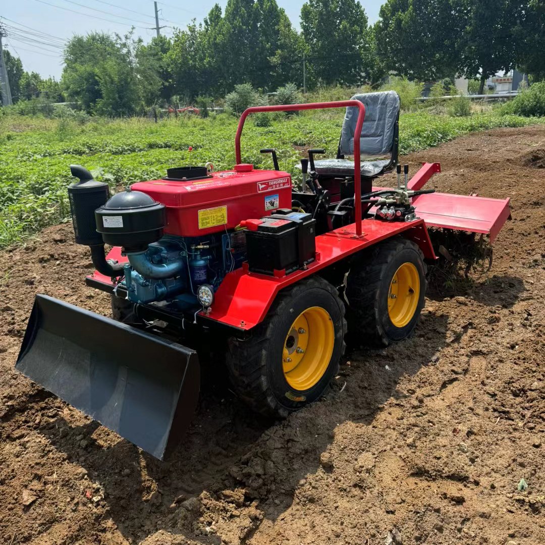 High Productivity Four Wheel Agricultural Tractor Farm Equipment Tractor With Accessories