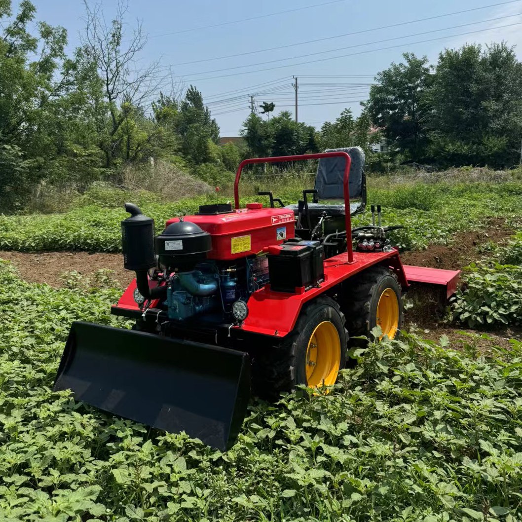 High Productivity Four Wheel Agricultural Tractor Farm Equipment Tractor With Accessories