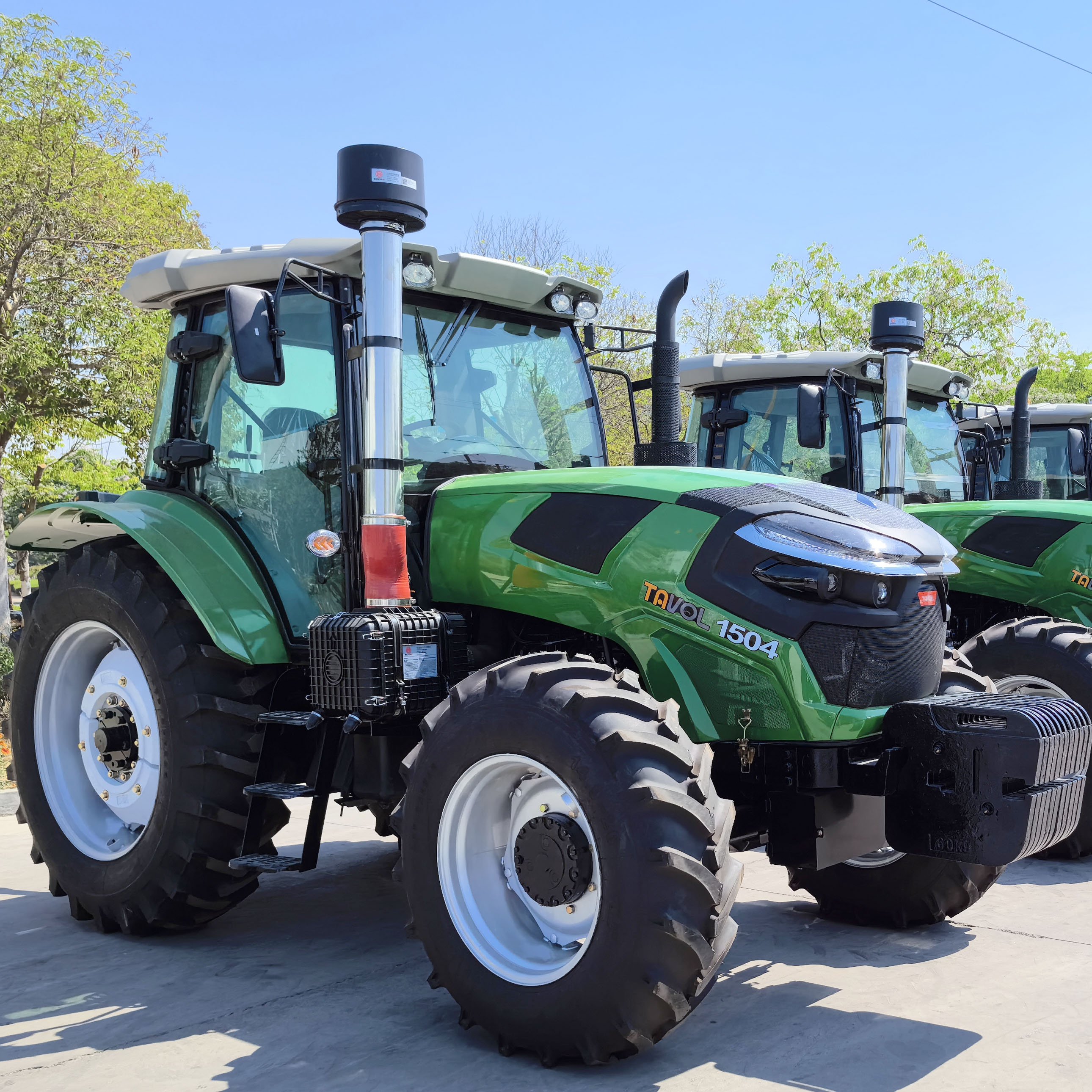 China Tavol 150HP 160HP 180HP New 4WD Wheel Tractors for Farming Agricultural Machinery With Core Components Engine Pump Gear