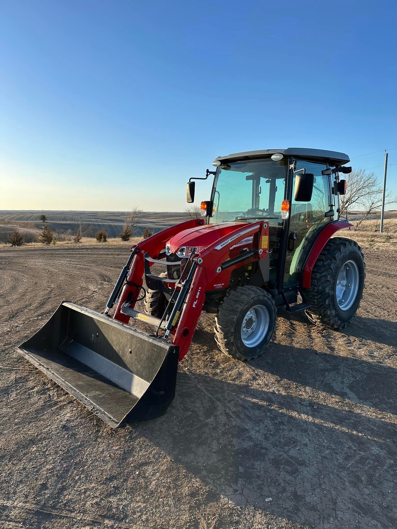 Hot Selling New Massey Ferguson 1835M 4x4 and 2wd Tractors Farm Agriculture Ready to Deliver With Core Engine Motor Components