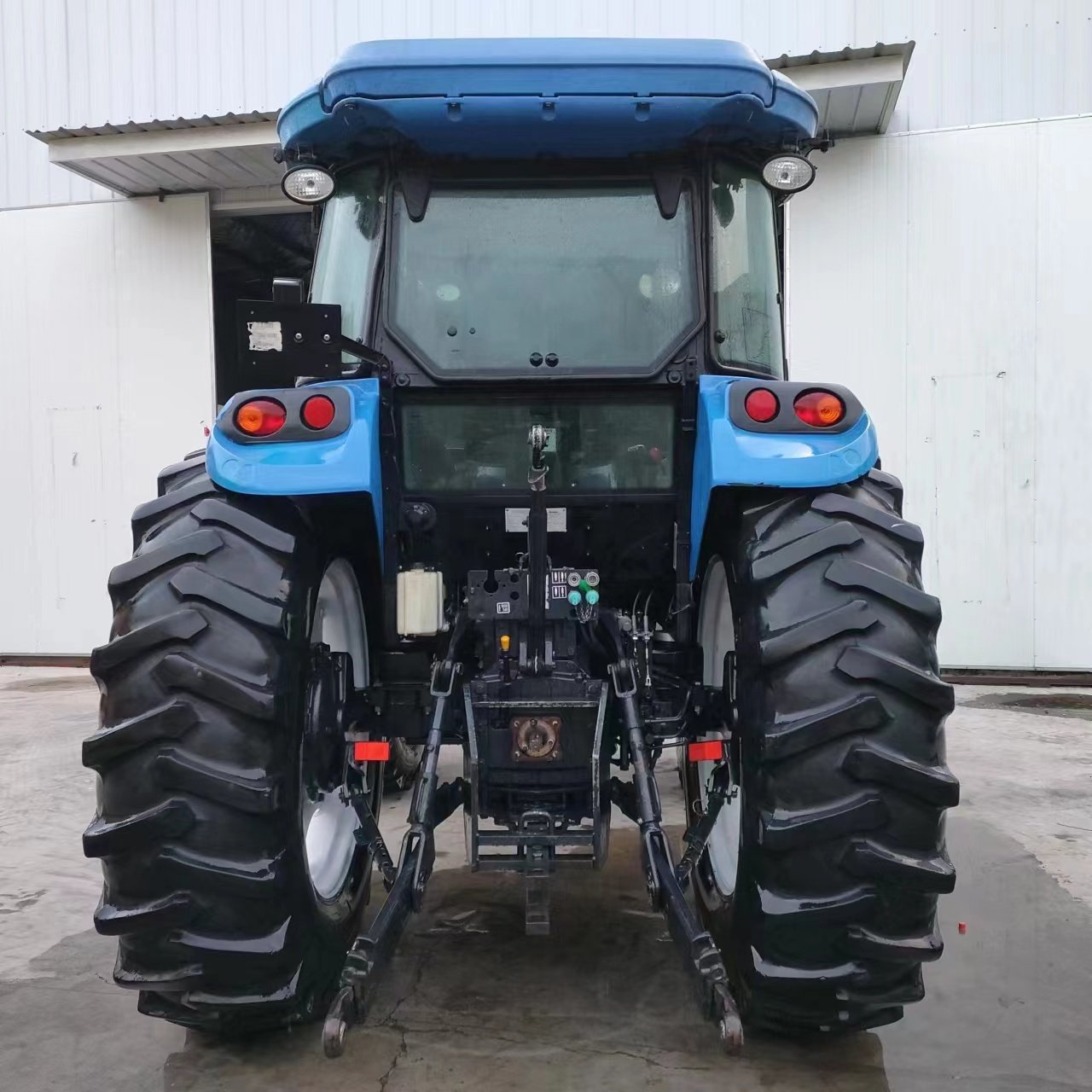 Made in Turkey TD5110 Fiat Engine Used Tractor 110hp TD5110 4WD Agriculture Tractor Available With Accessories with Fiat Engine