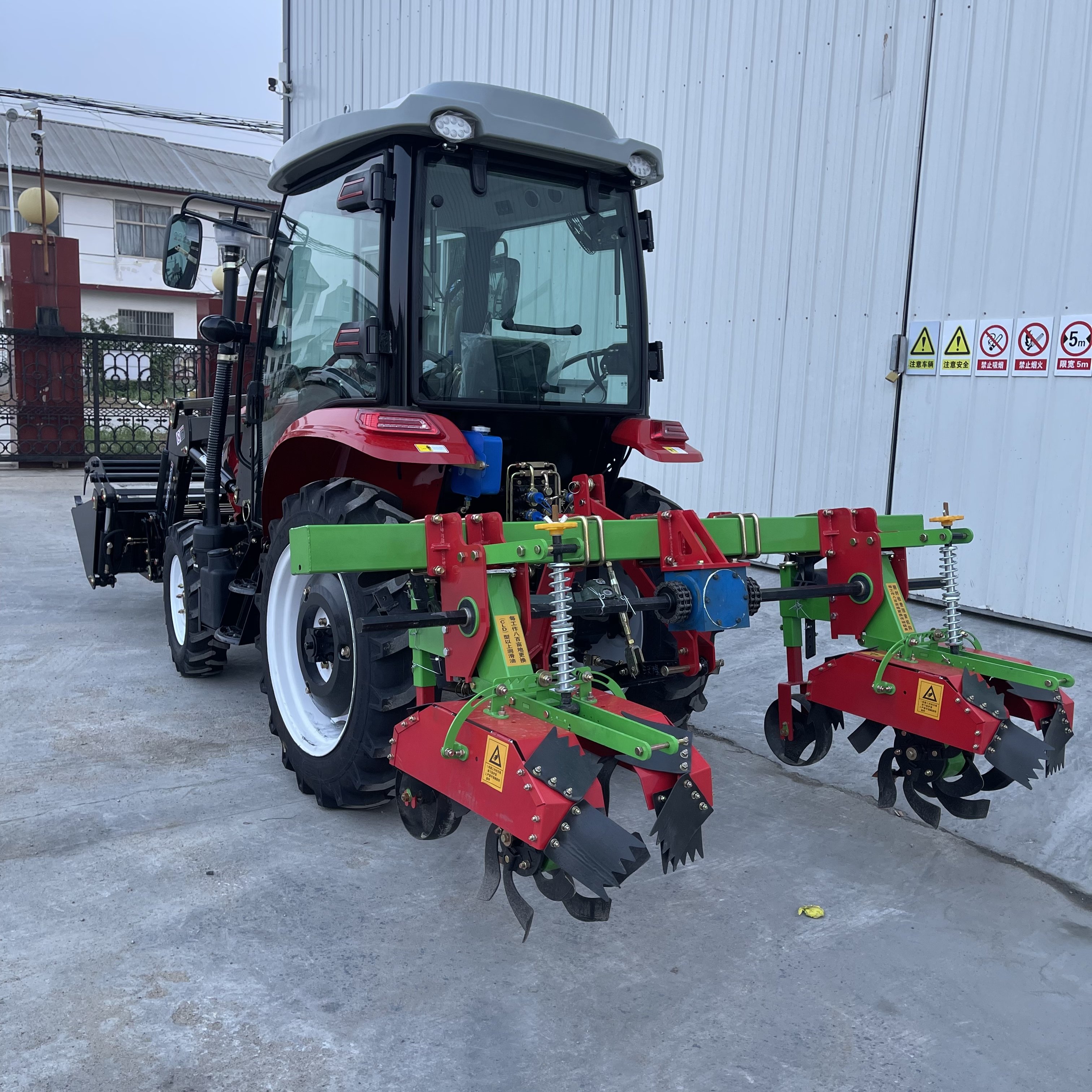 New Model Loader Tractor Farm Soil Shoveling Grass Picking diesel High-power Agricultural Four-wheel Drive Tractor