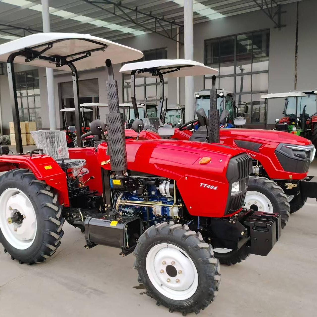 Brand 4x4 Agricultural Tractors with 80-140HP Diesel Engine Gearbox & Bearing Core Components for Home Farm Use