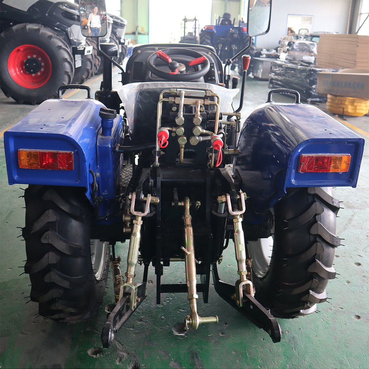 Machinery Agricultural Garden 30hp 40hp 4x4 Tractor Yto 504 Agriculture Lawn 50cc Farm Tractors Mini 50 40 30 hp 4wd Tractor