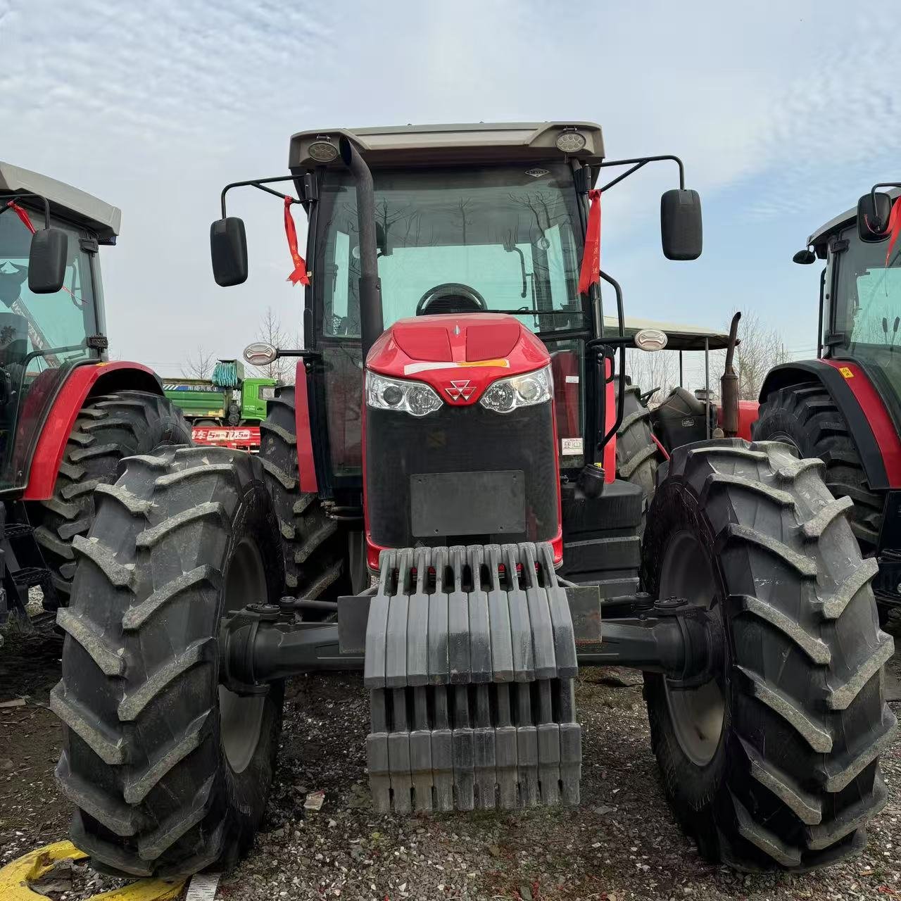 Massey Ferguson Tractor 100hp 110hp 120hp 130hp 4wd Brand New Farm Tractor