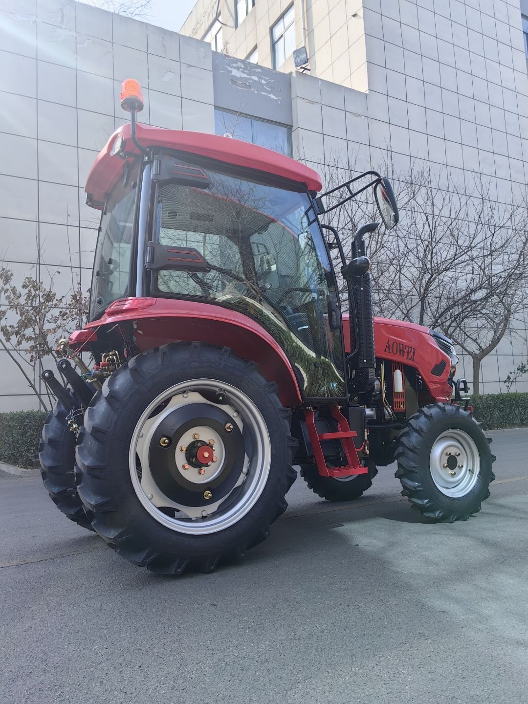 CE & COC Approved Best Price Agricultural Farming Mini 4x4 Tractor 40HP-60HP Range Featuring Essential Engine Gearbox Components