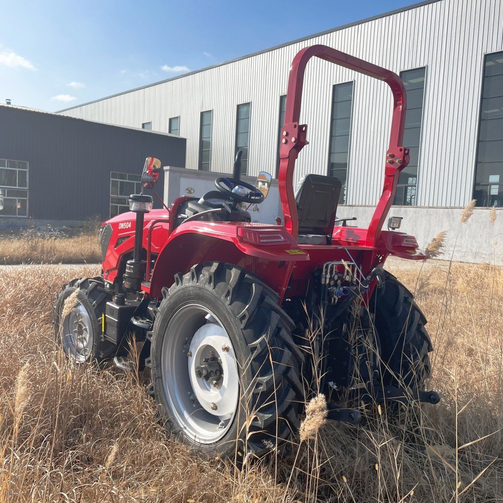 Red Increased Tires Provides Improved Traction and Reduces Slippage 50HP Tractor