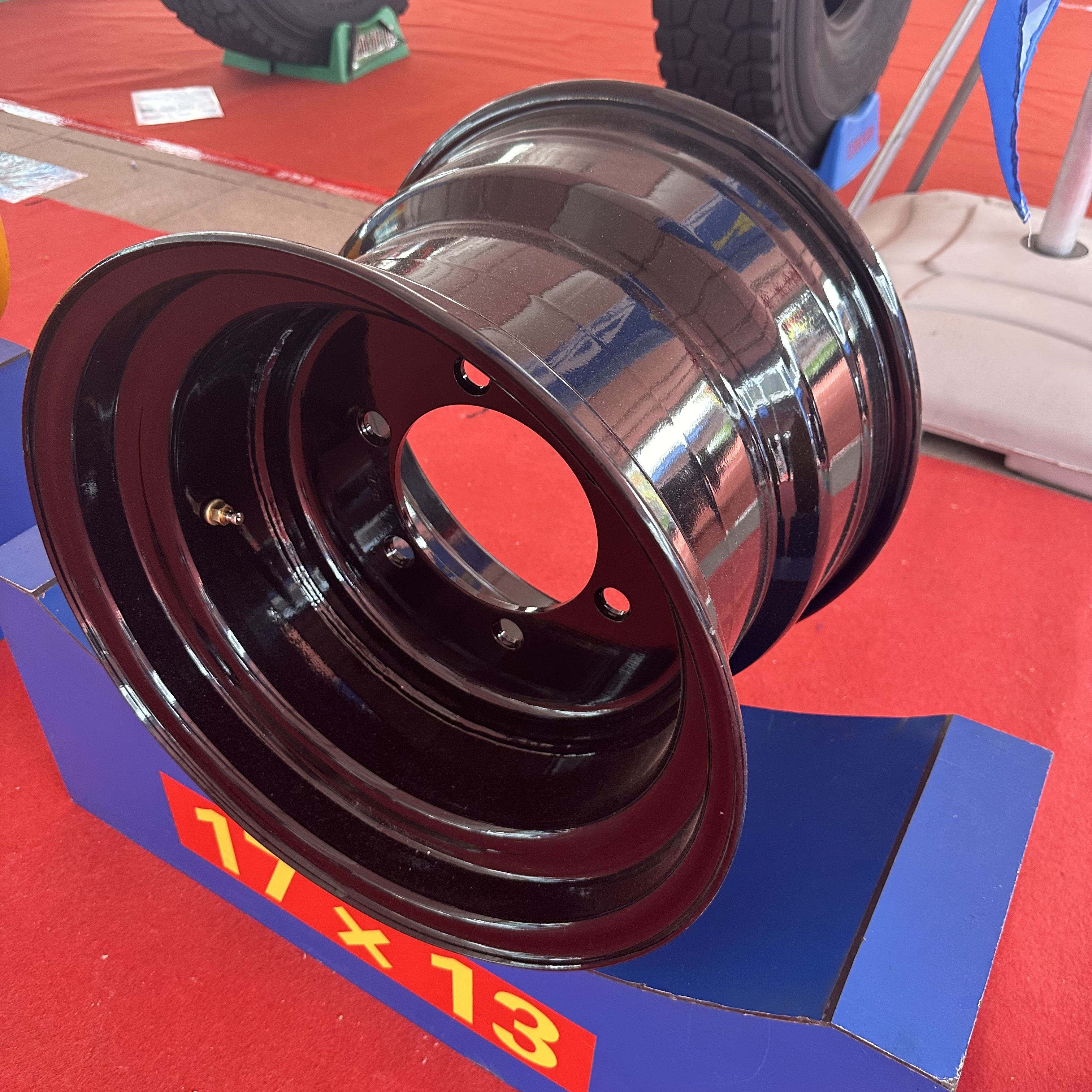 Rims Manufacturer 13x17 Inch Agricultural Tractor Steel Rims for 15.0/55-17 Tires