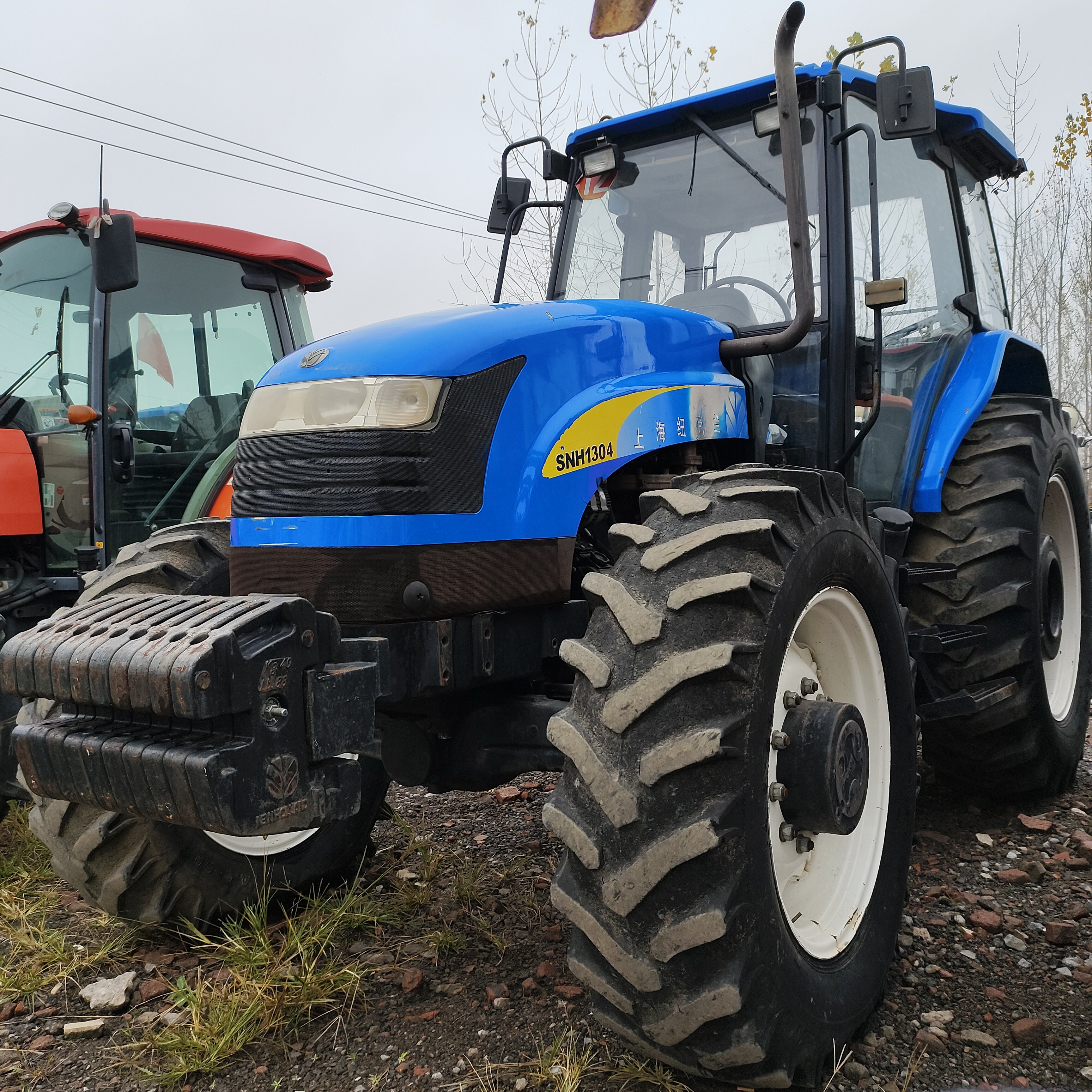 130HP New Holland 1304 Agricultural Tractors, Second-hand Tractors Have Good Quality