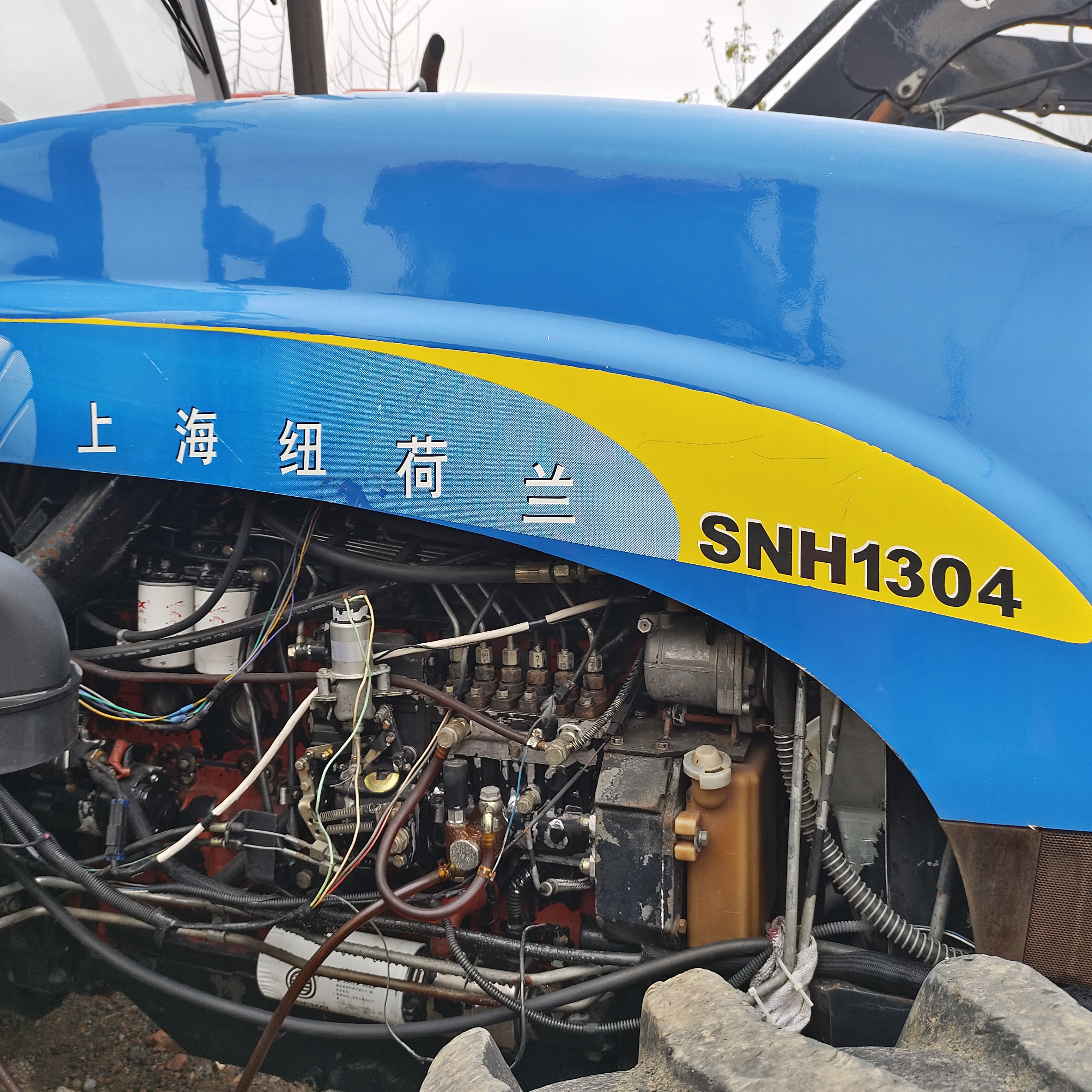 130HP New Holland 1304 Agricultural Tractors, Second-hand Tractors Have Good Quality