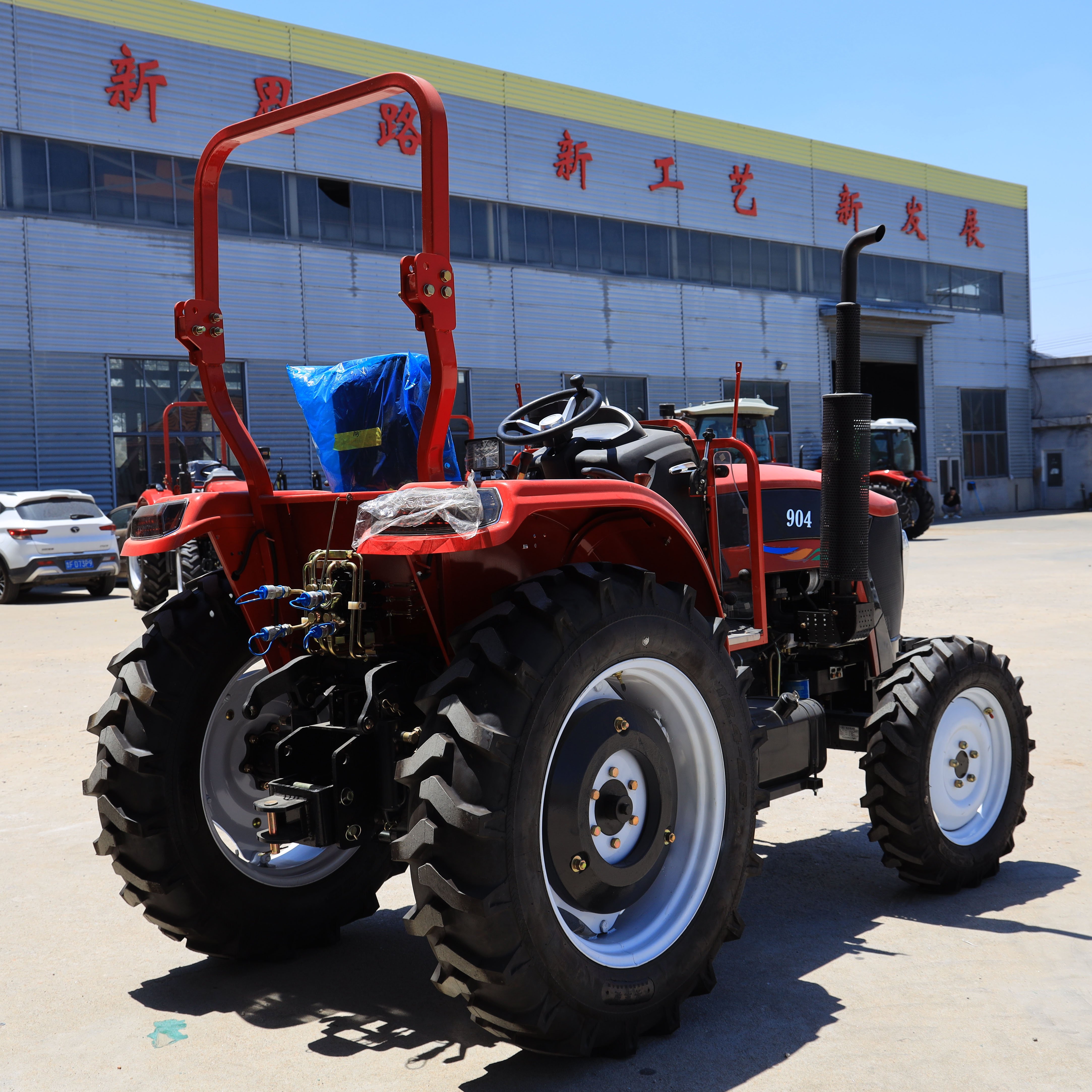 Powerful 90Hp Wheel Tractor Compact Model With Pto Speed 540r/720min High Performance Pto Tractor for Farm Operations