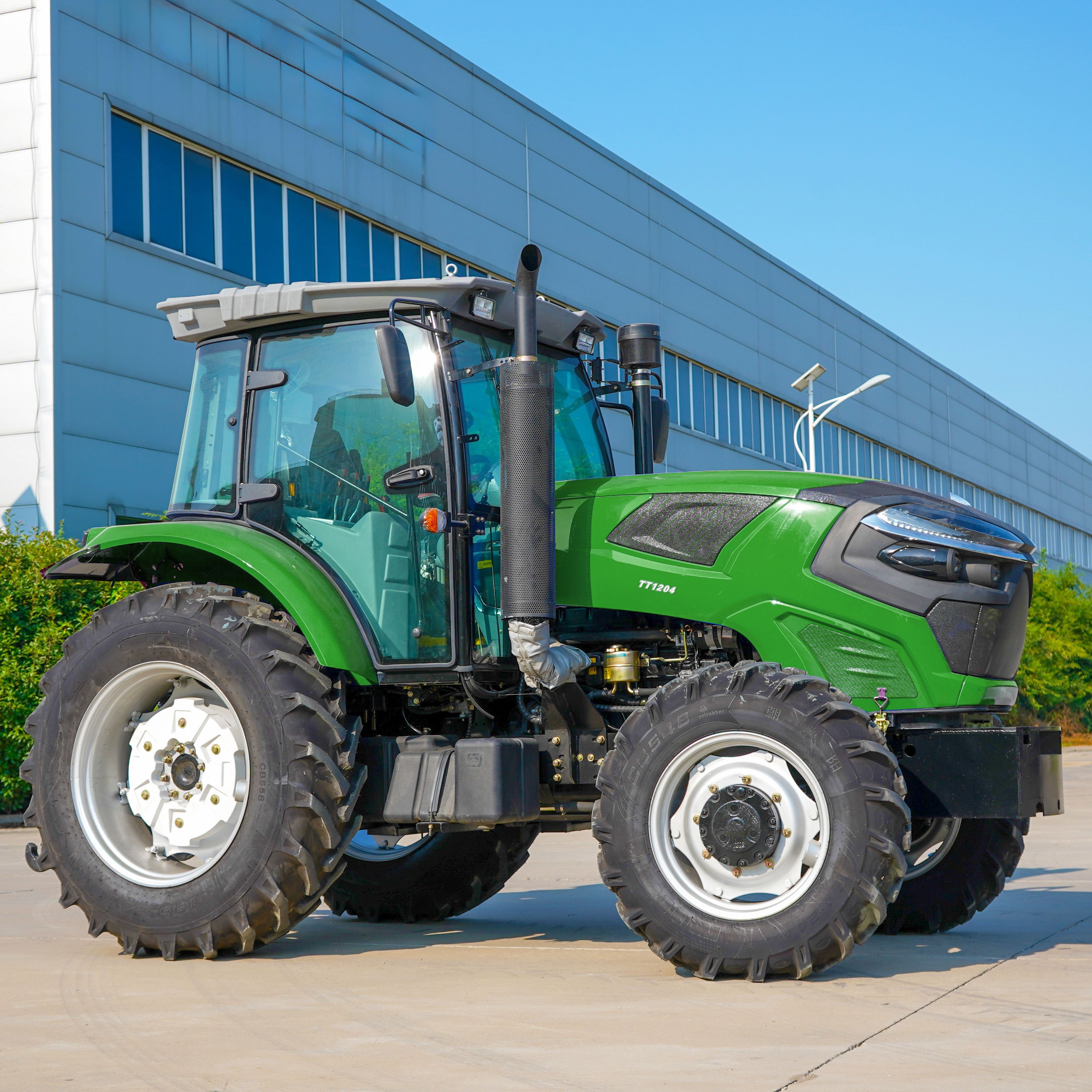 All Types of Universal Agricultural Tractors Used for Agriculture and Machinery Equipment