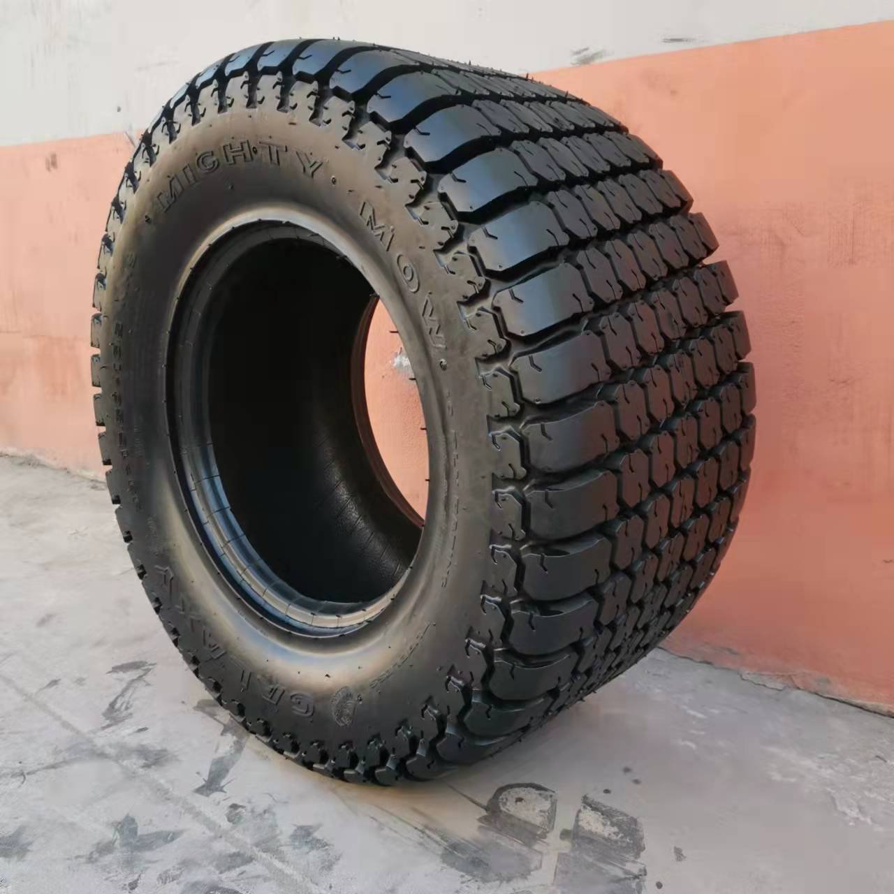 Lawn Car Tire 33x15.5-16.5 33x15.50-16.5 27x 10.5 29x 12.5-15 Straw Strapping Machine Tire 31x 15.50 15.5-15
