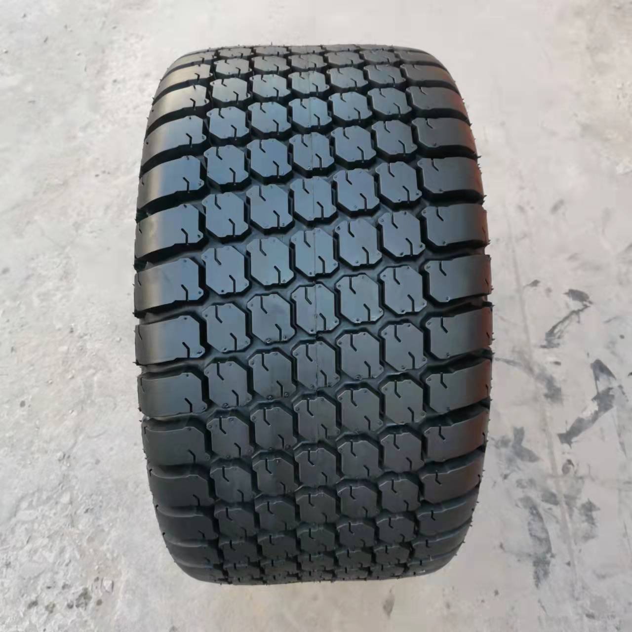 Lawn Car Tire 33x15.5-16.5 33x15.50-16.5 27x 10.5 29x 12.5-15 Straw Strapping Machine Tire 31x 15.50 15.5-15