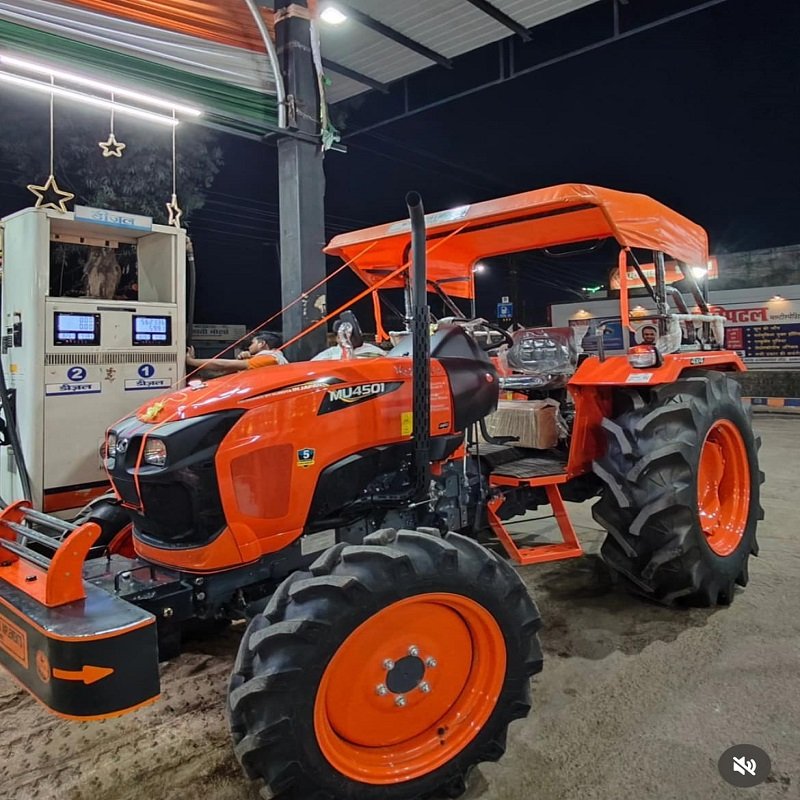Very Cheap and Original Kubota L4018 4WD Agricultural Tractor 40HP With Multiple Attachments Ready for Shipping