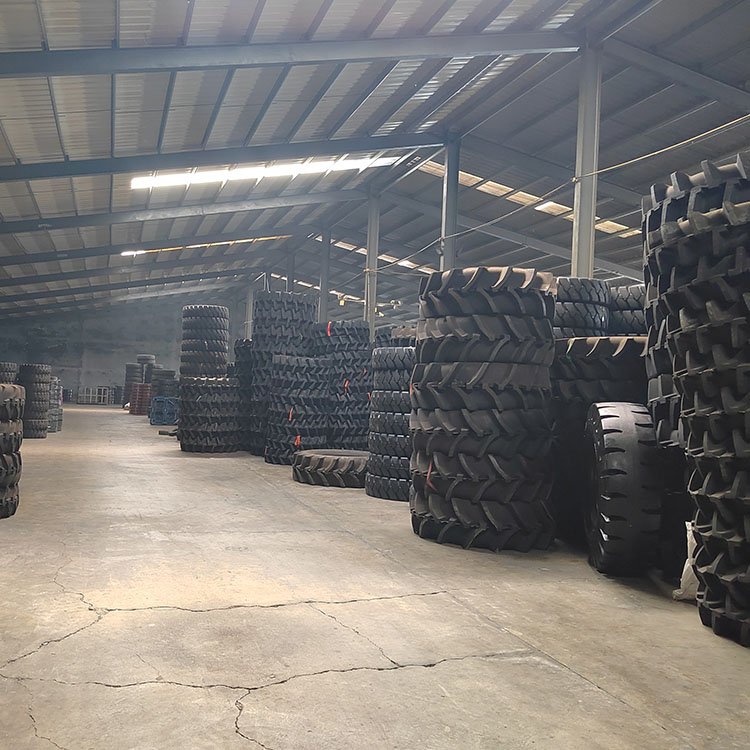 Farm Tractor Tyre for Drive Wheel Bias Agricultural 7.50-20 8.3-24 11.2-28 15.5-38 Hawkway Marvemax R-1 Chinese Factory