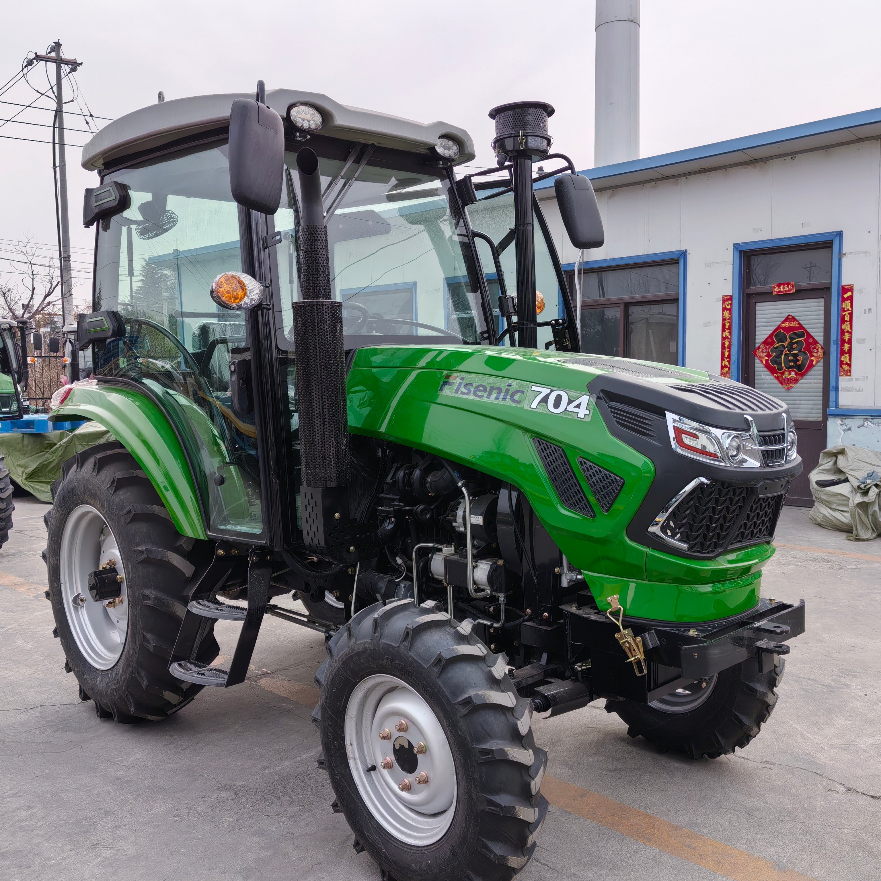 704A Model 4x4WD 70hp Wheel Tractor 4WD Motor Core Components High Power 4WD Wheel Tractor