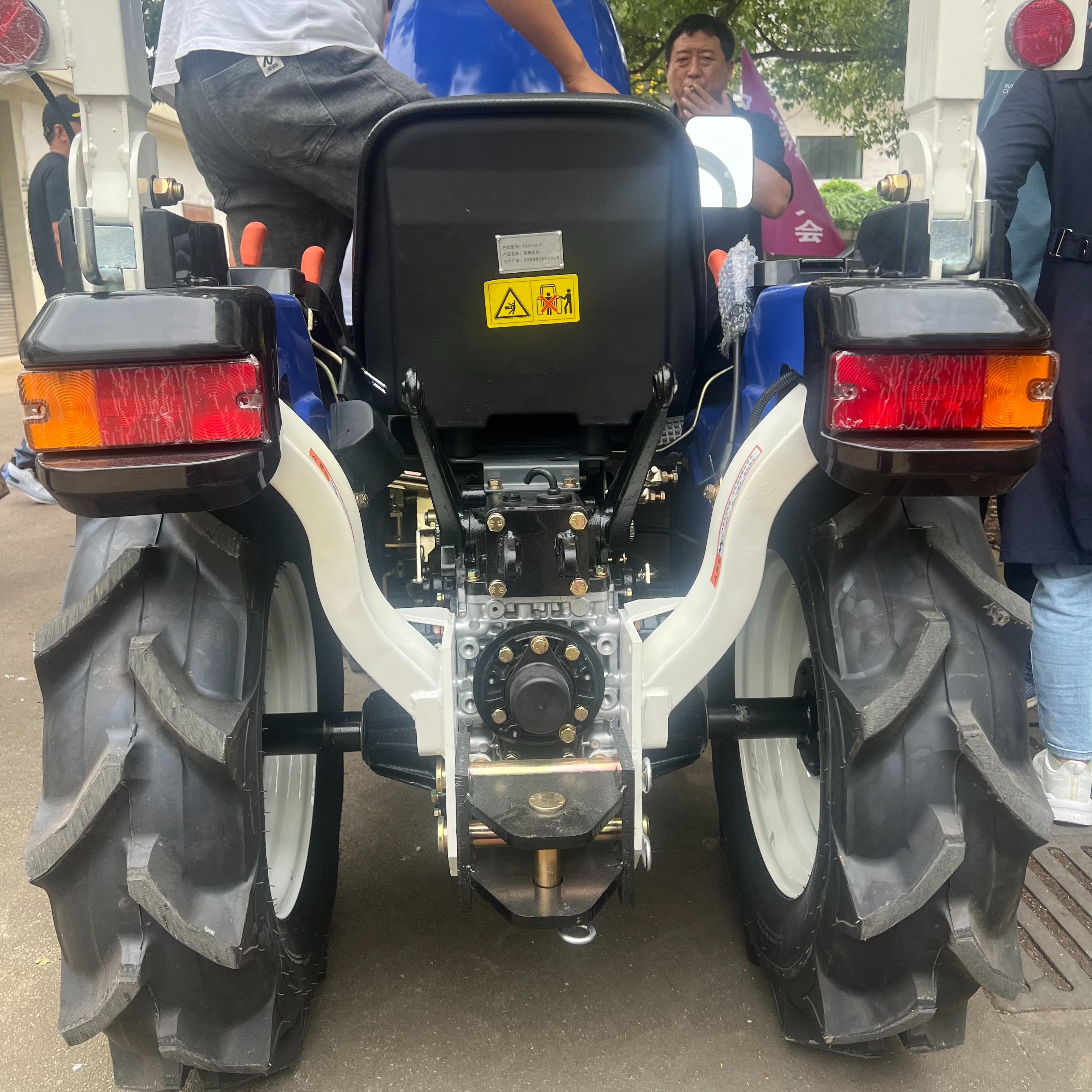With Best Price Tractor Farm Machinery Farming Equipment Agricultural Cultivator Machine Mini Farm Tractor for Sale