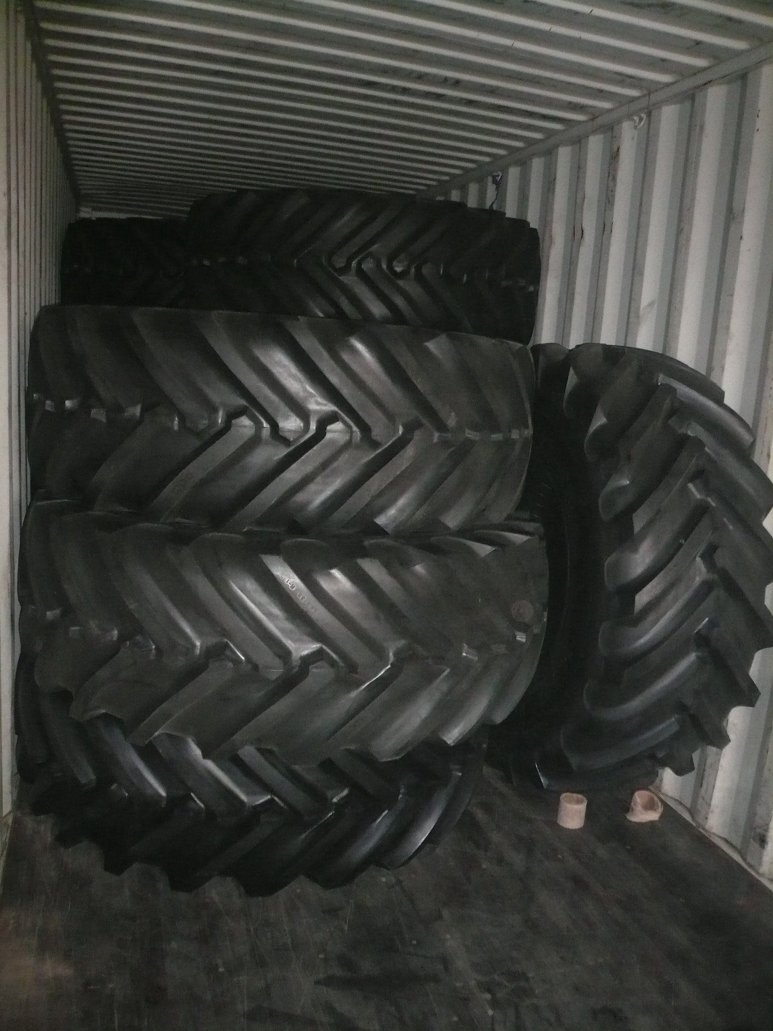 Agricultural Tires for Tractors Bias Tires for Farming New Tractor Tyres for Sale 30.5L-32 305L-32 305-32 305L32 305X32 231-30