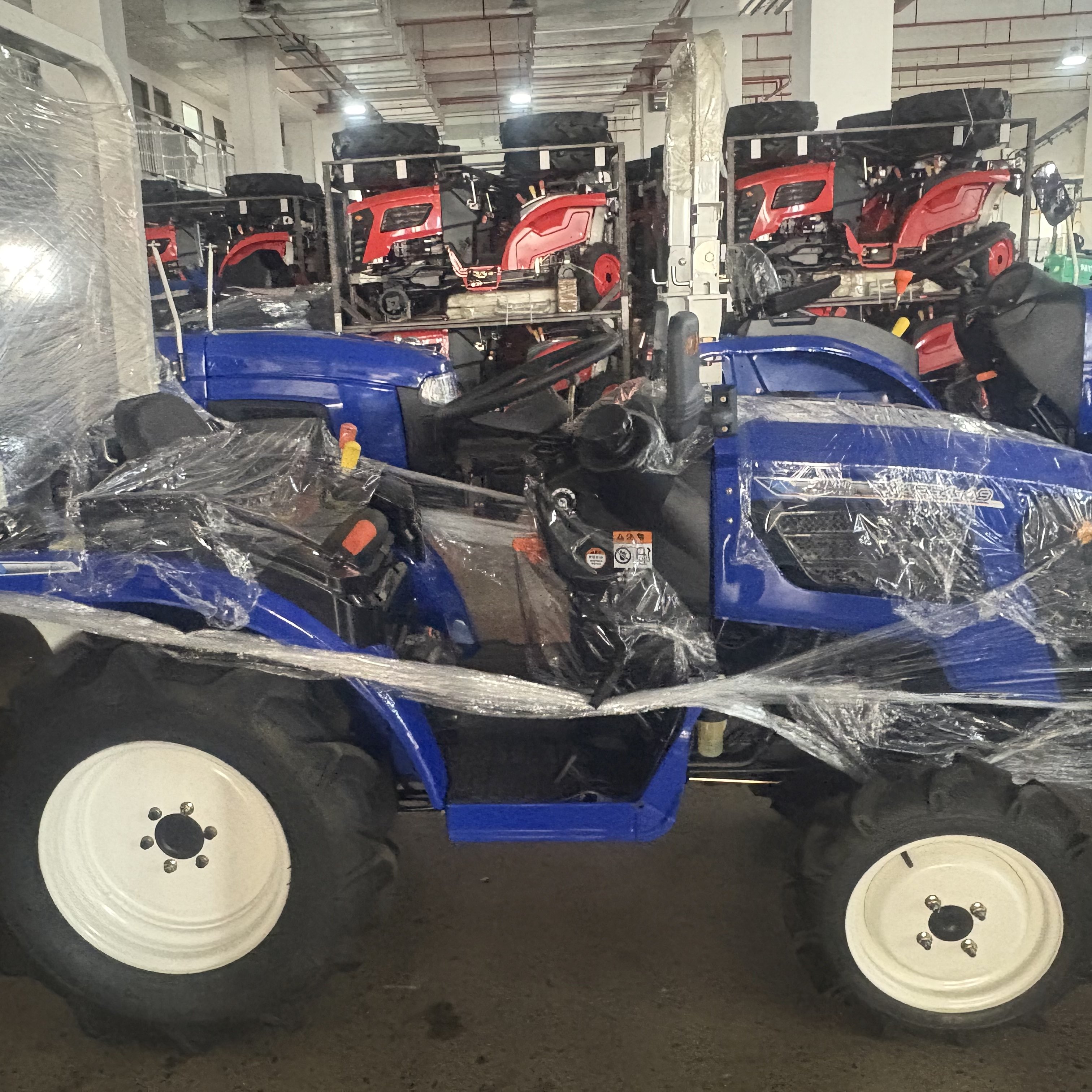 New Cheap Factory Price Hot Sale Farm Agriculture Mini Wheel 4wd 25HP Tractors in China