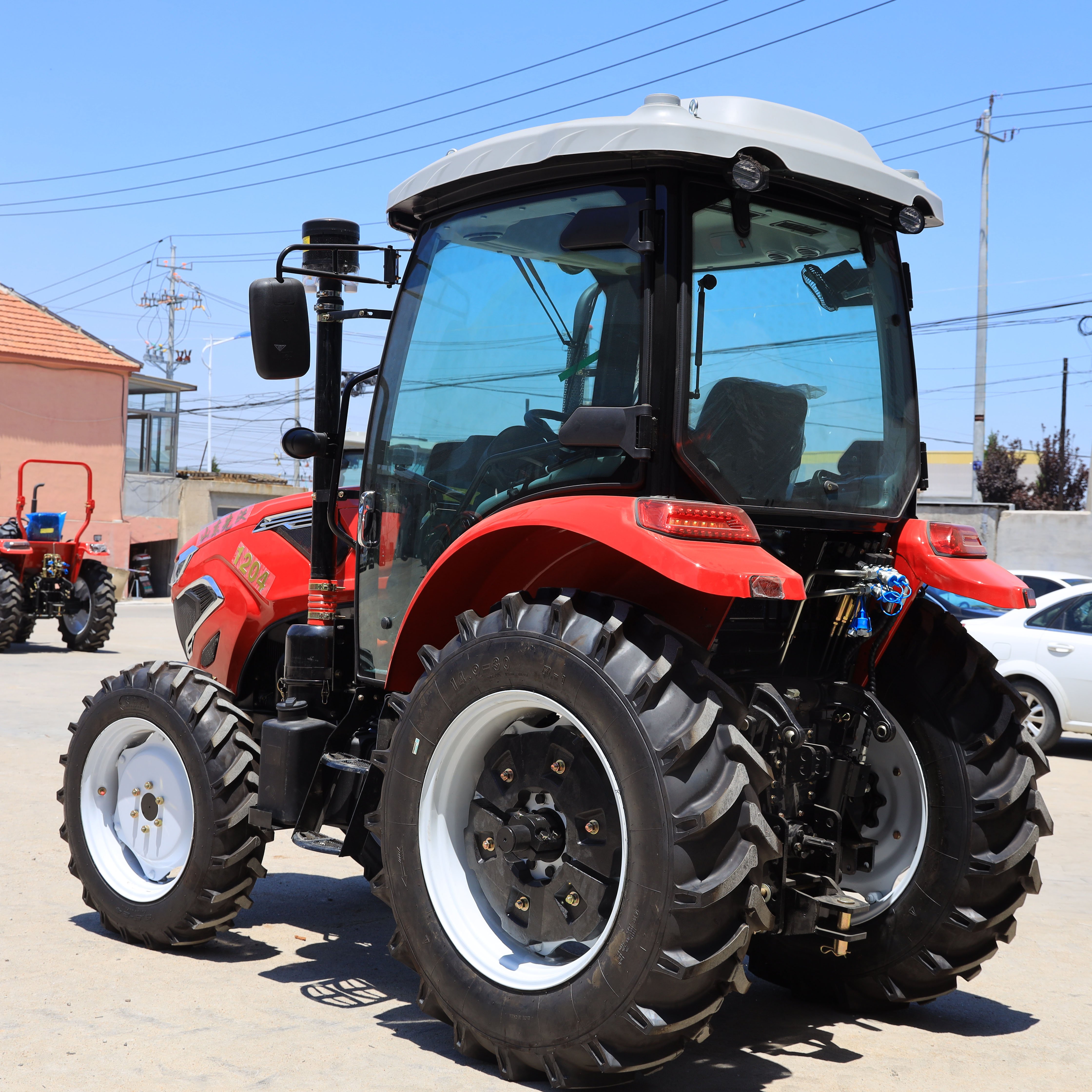 Agricultural Machinery Tractor 4wd 120HP 50HP 60HP 80HP 90HP 100HP Land Universal PTO Farm Tractors with Front End Bucket