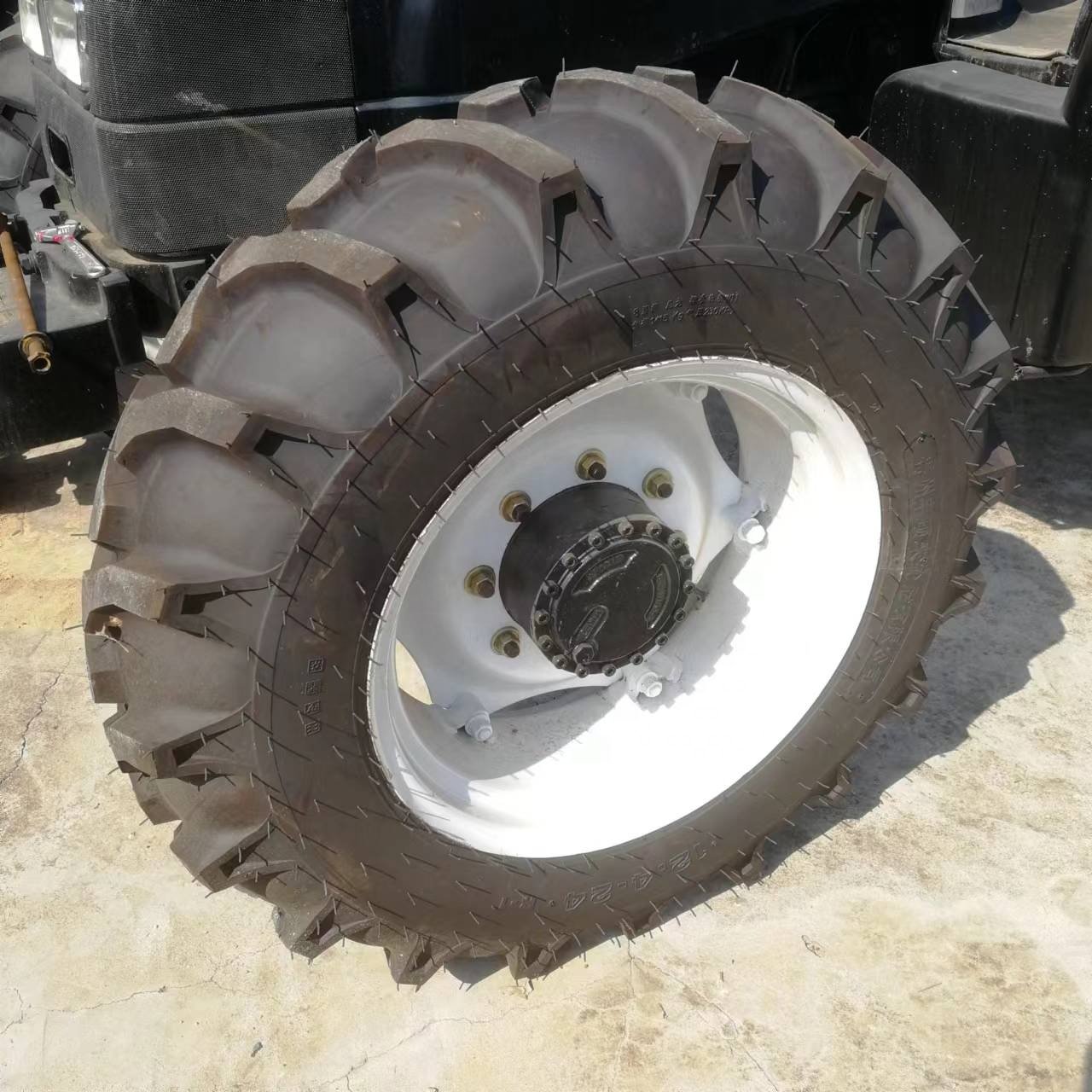 80HP Used Tractors New Holland Tractor with Deutz Fahr Engine