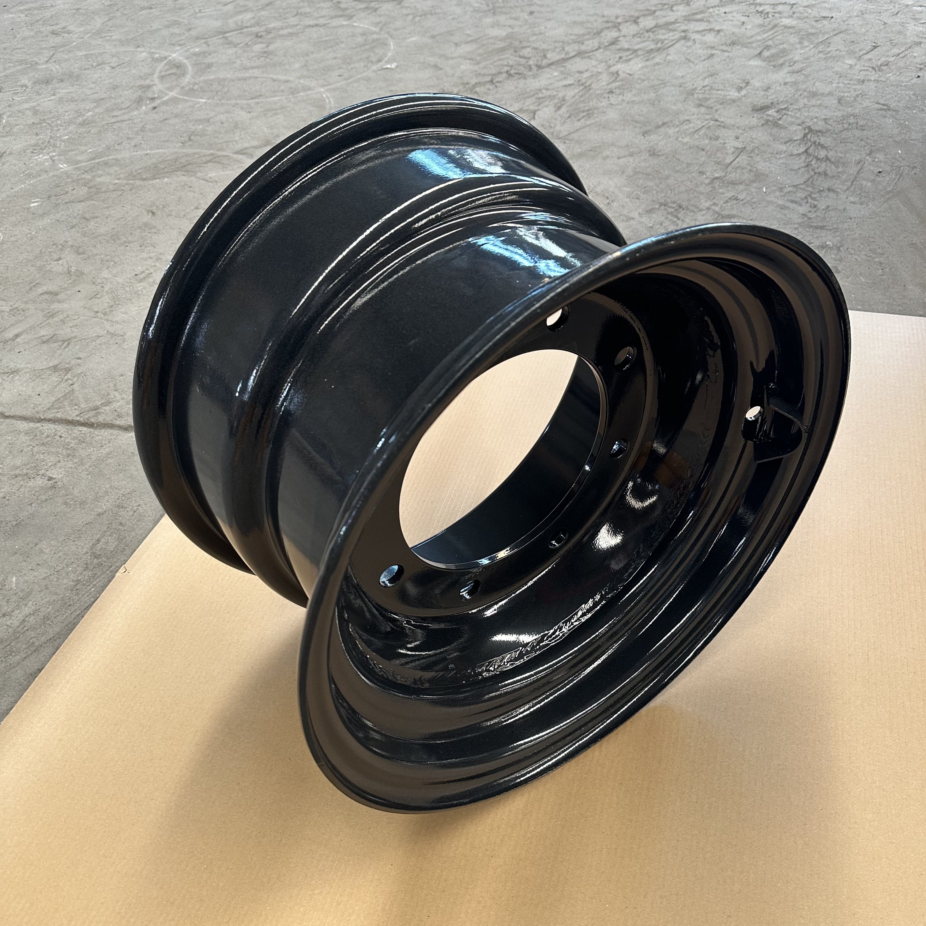 Agricultural Rims 24 Inch 16x24 Agricultural Tractor Wheel Rim for 19.5L-24 Tires